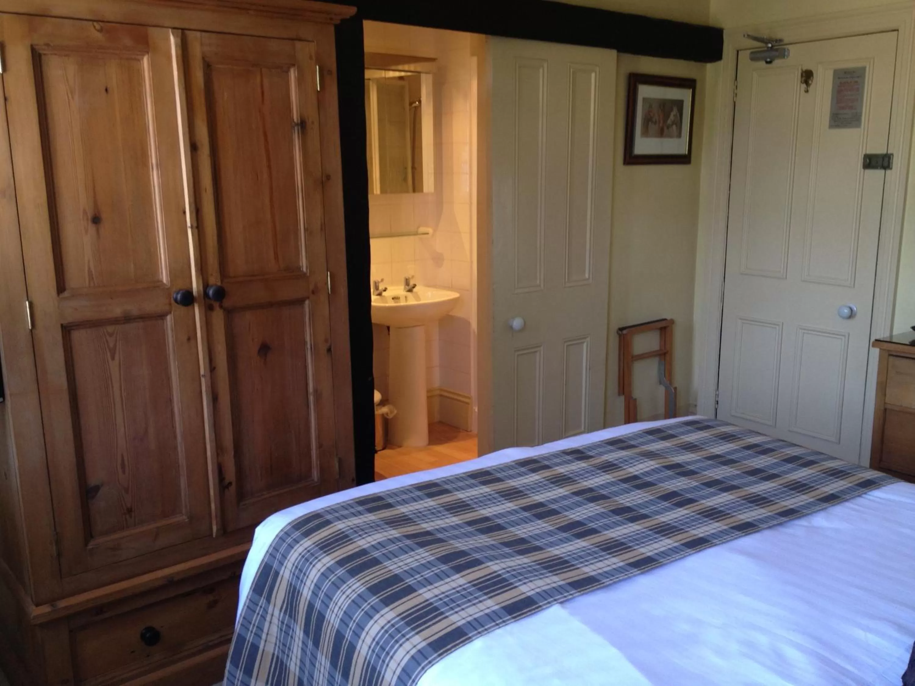 Decorative detail, Bed in The Rock Inn