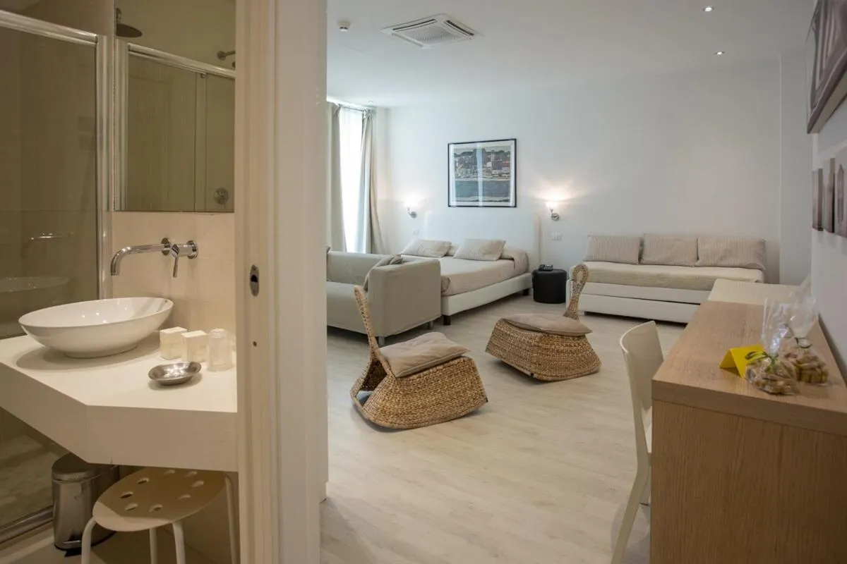 Photo of the whole room in Hotel Principe SNC di Paloschi Valentina e Giulia