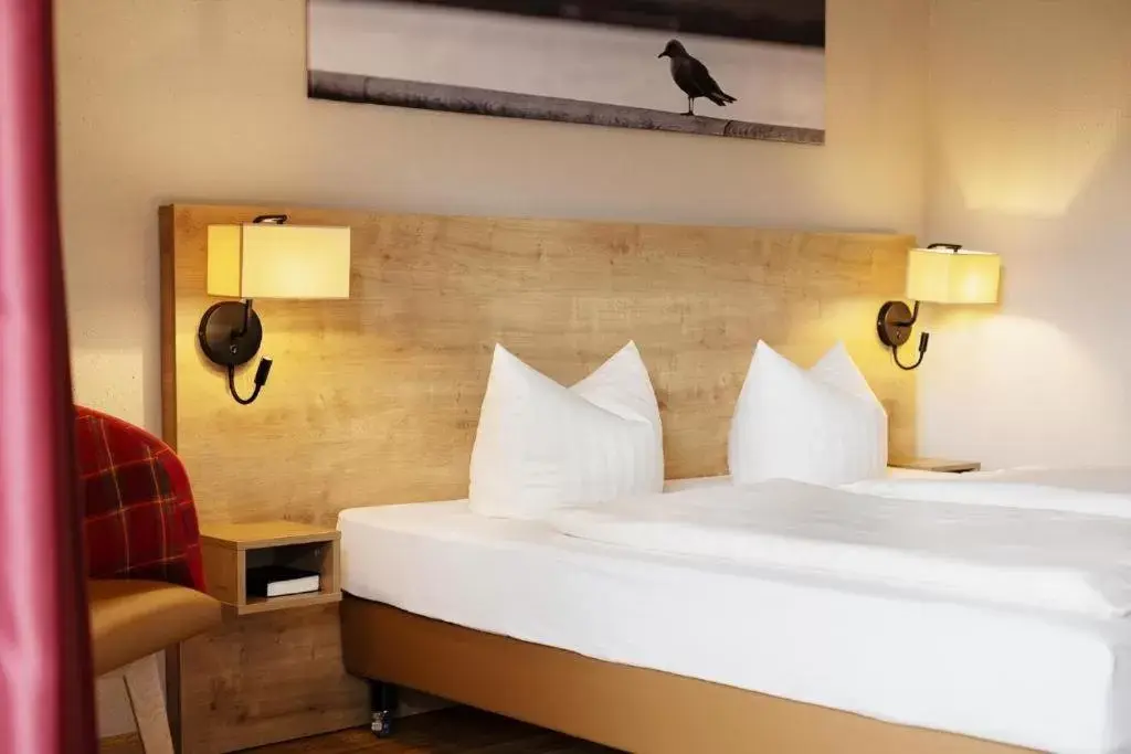 Bedroom, Bed in Hotel Ahornhof