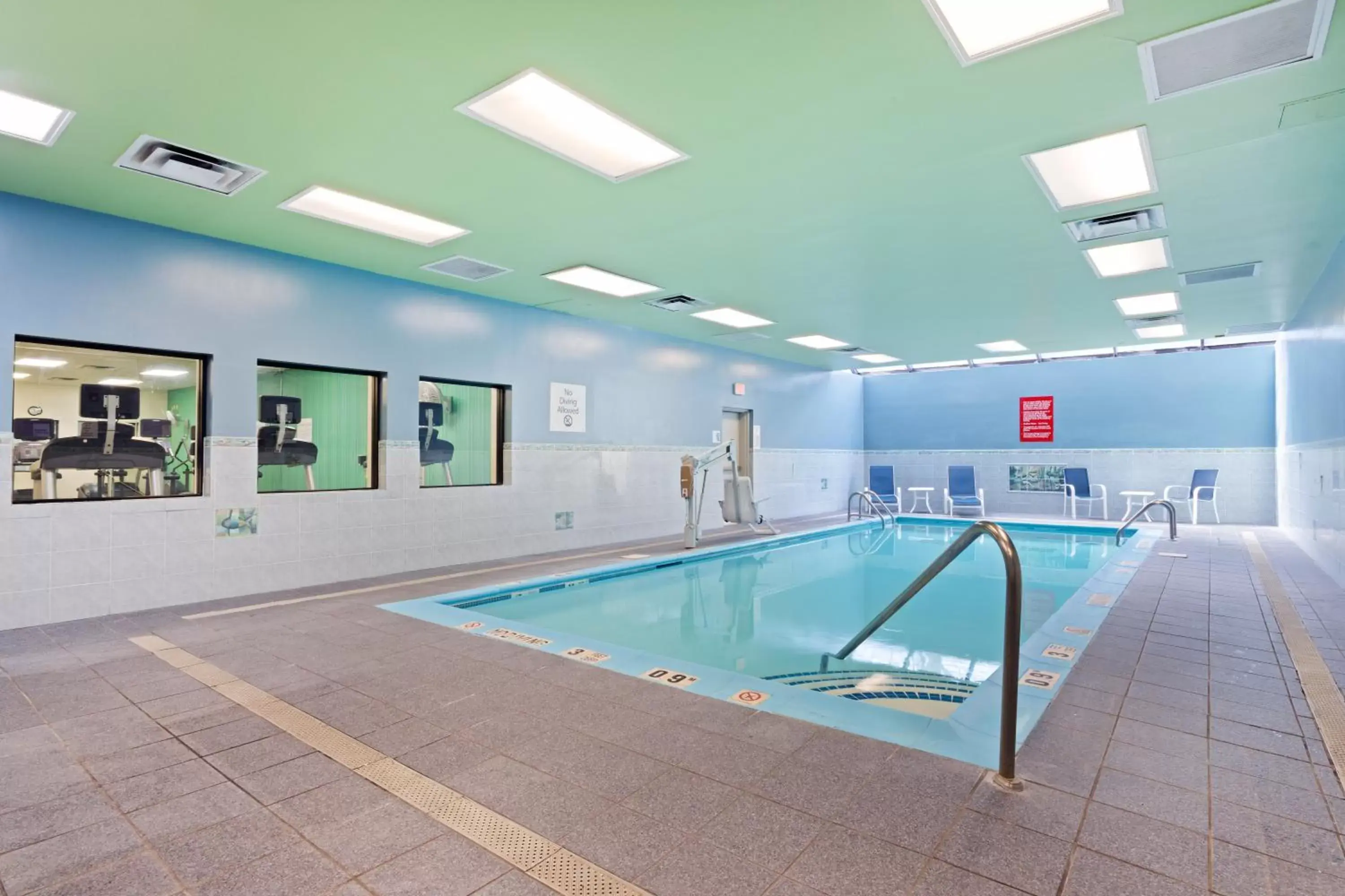 Swimming Pool in Holiday Inn Express Hauppauge-Long Island, an IHG Hotel