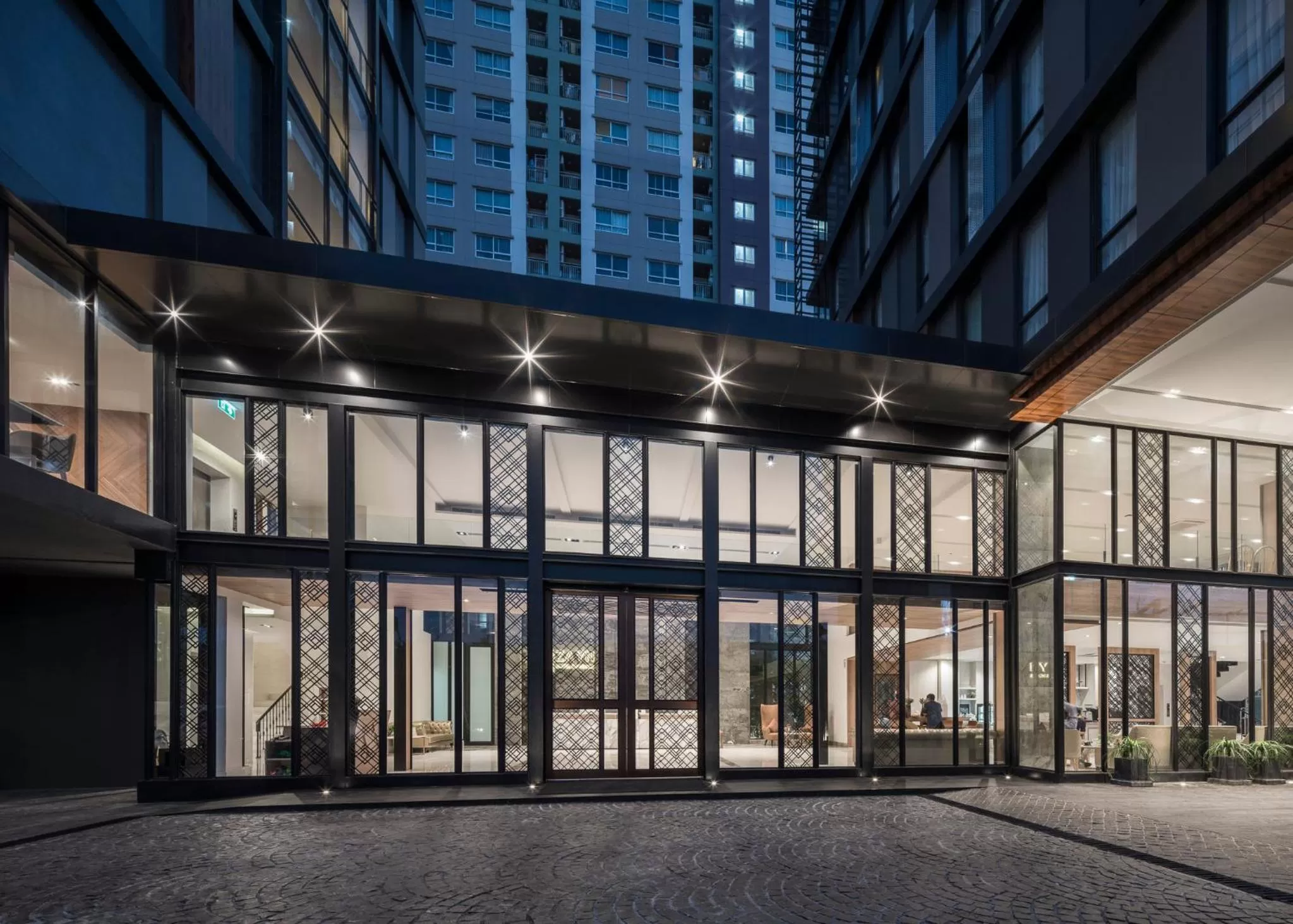 Facade/entrance in Zayn Hotel Bangkok - Airport Link Access