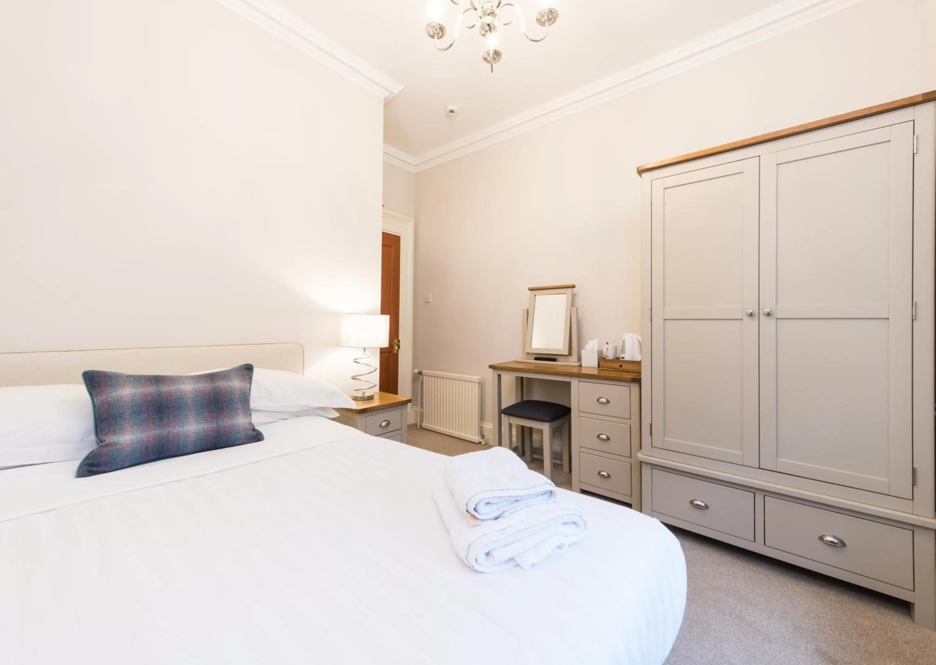 Bedroom, Bed in Sunbank House Metro Hotel