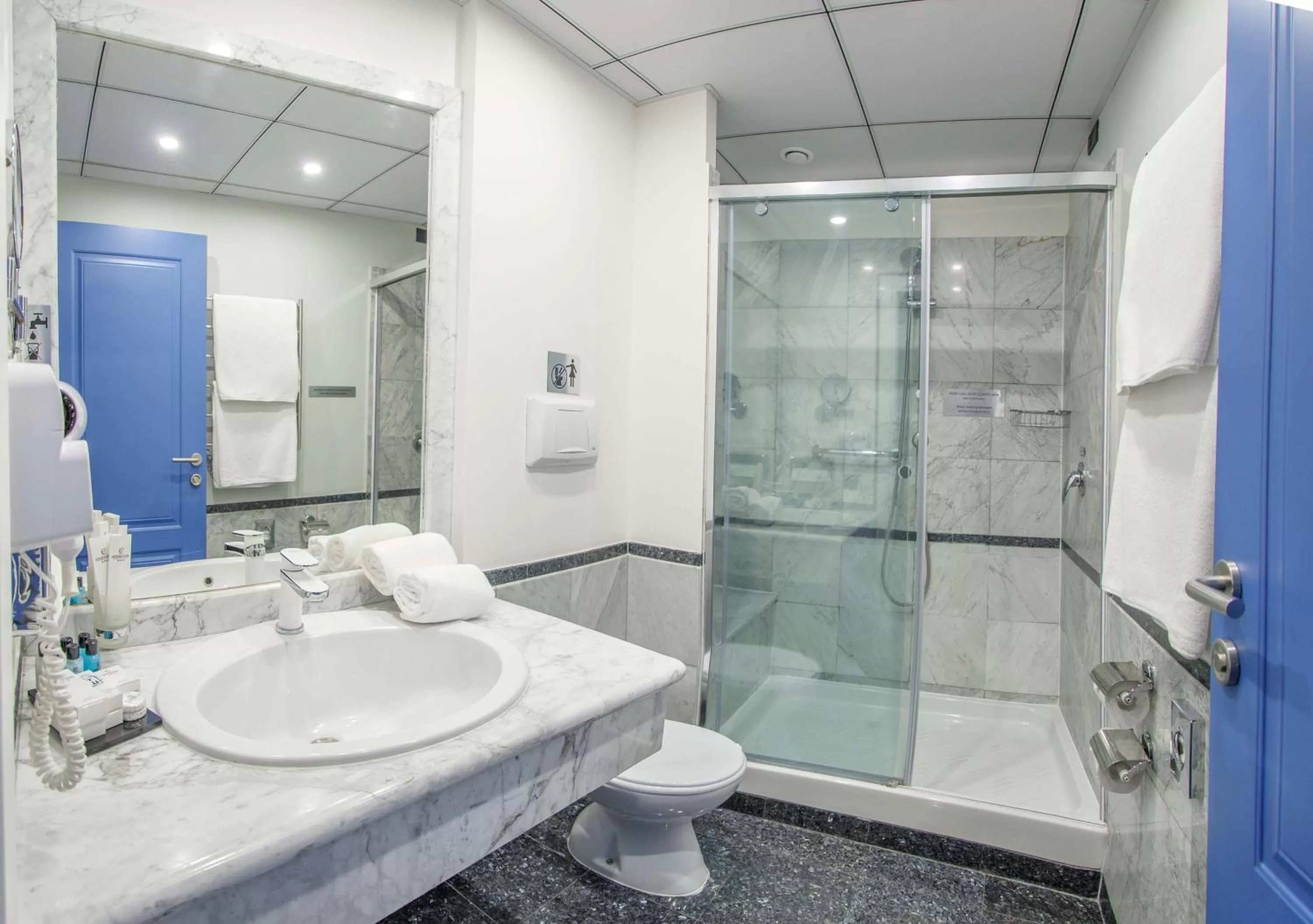 Bedroom in Best Western Plus Congress Hotel Yerevan