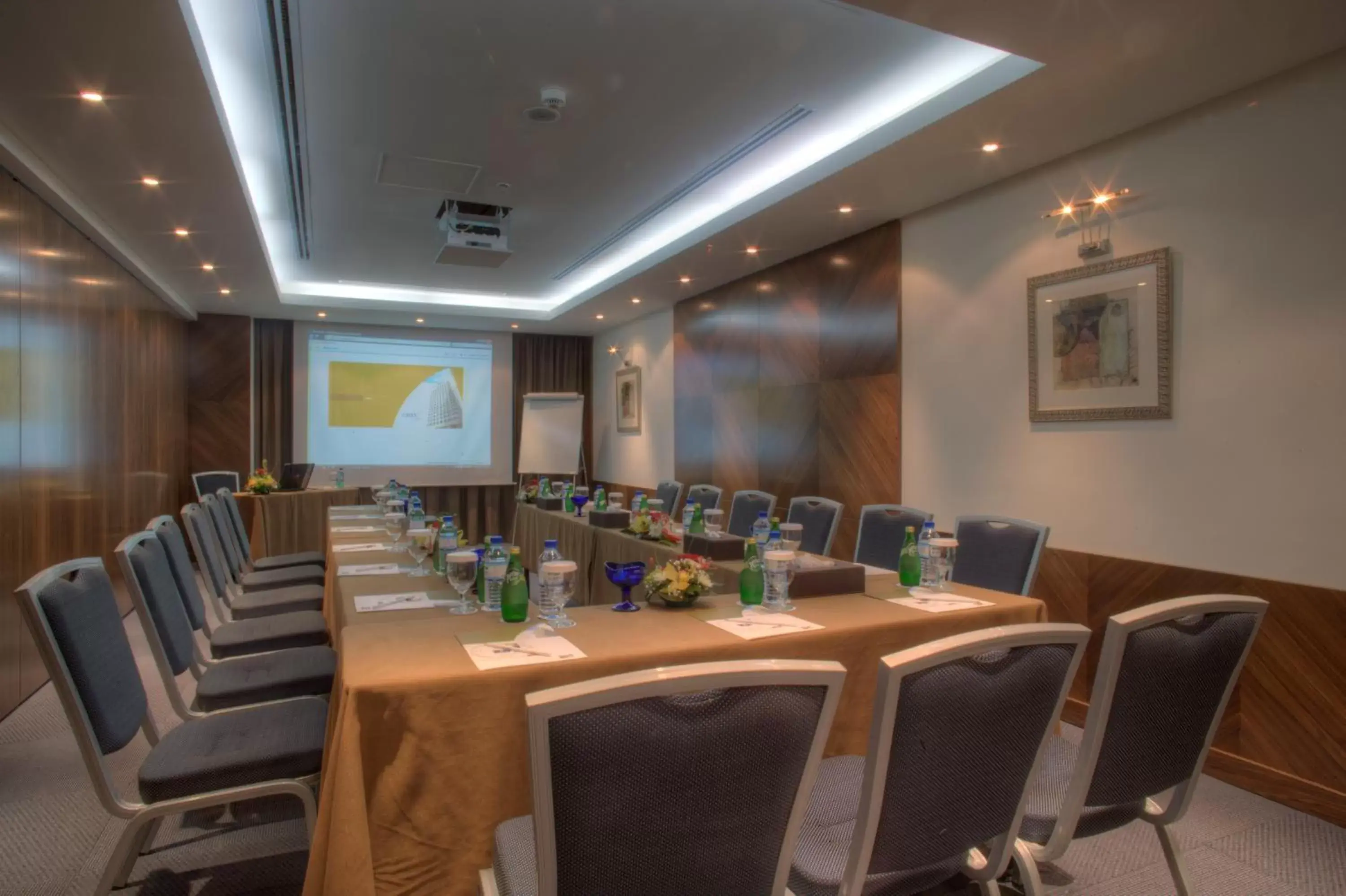 Business facilities in Oryx Hotel