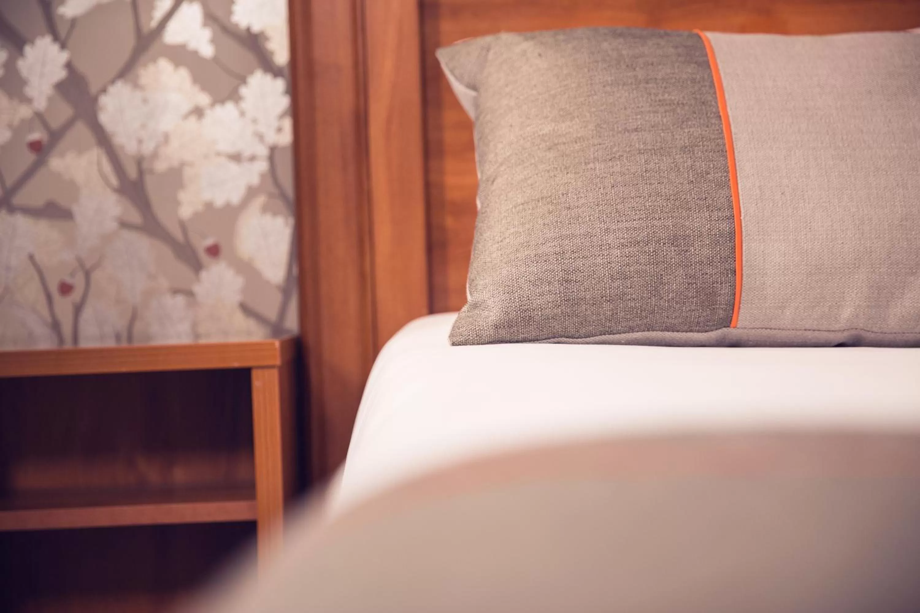 Bed in Timhotel Tour Eiffel