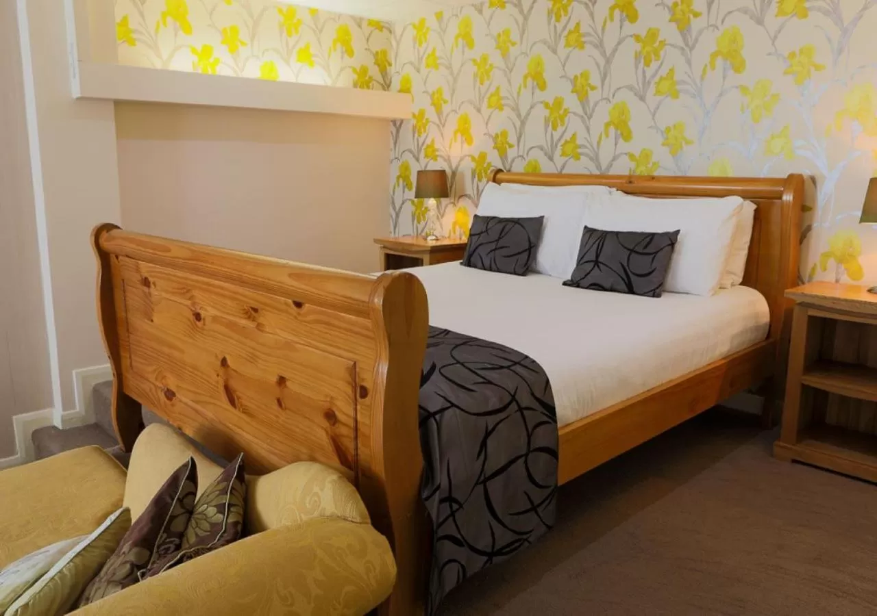 Bed in King Charles Hotel