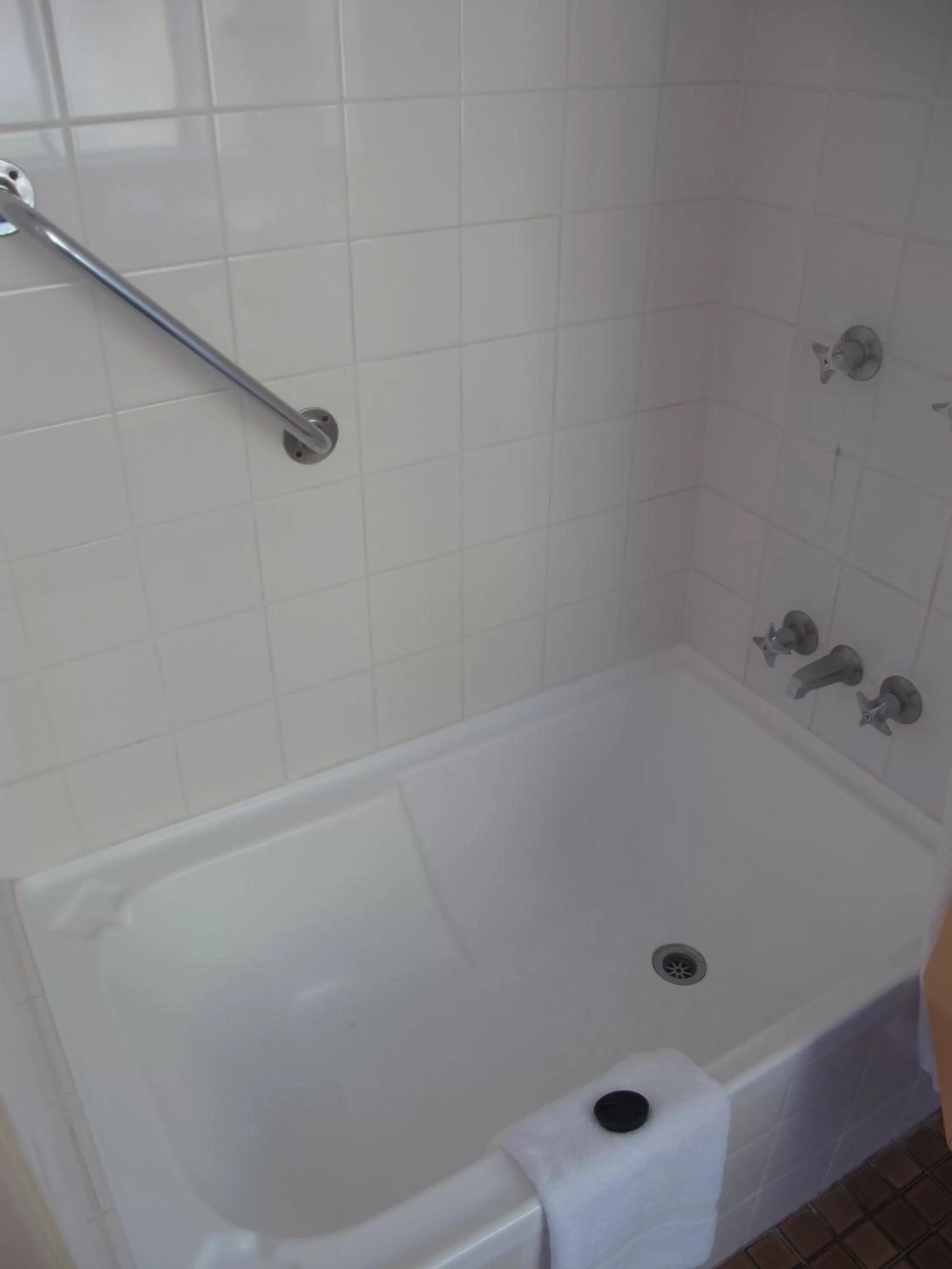 Bathroom in Devere Hotel