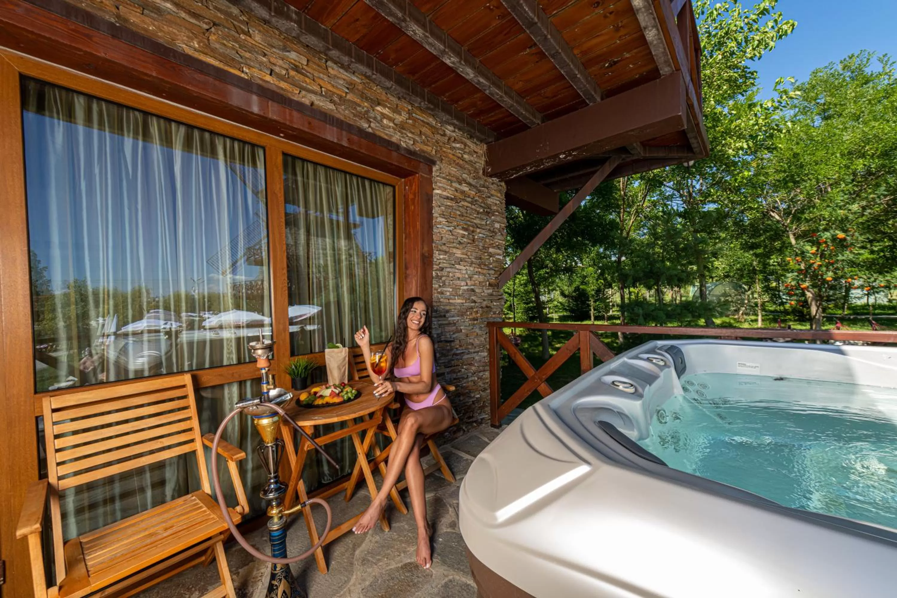 Hot Tub in The Wind Mills Hydropark