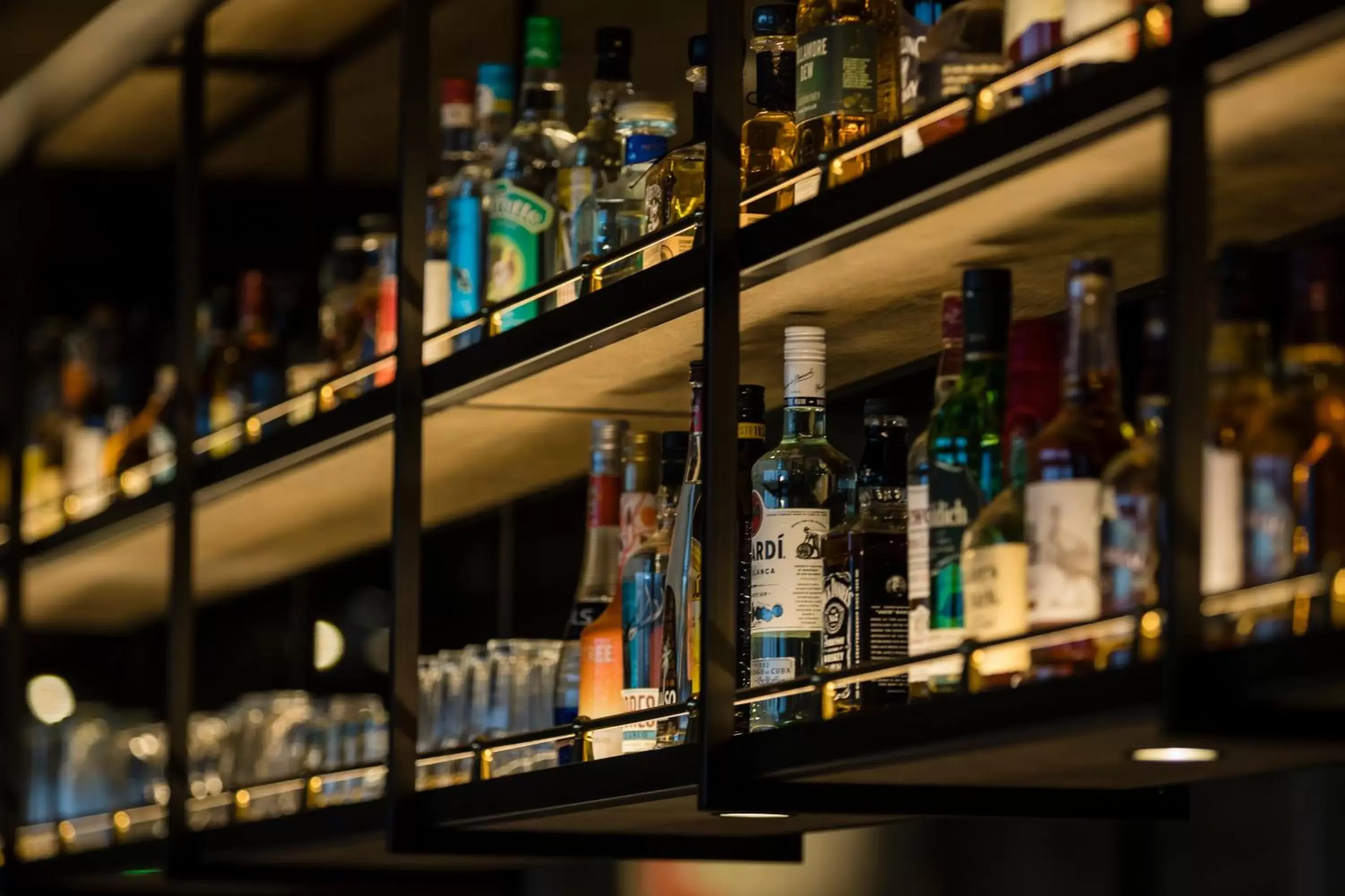 Lounge or bar in Kawasaki King Skyfront Tokyu REI Hotel Lounge or bar in Kawasaki King Skyfront Tokyu REI Hotel