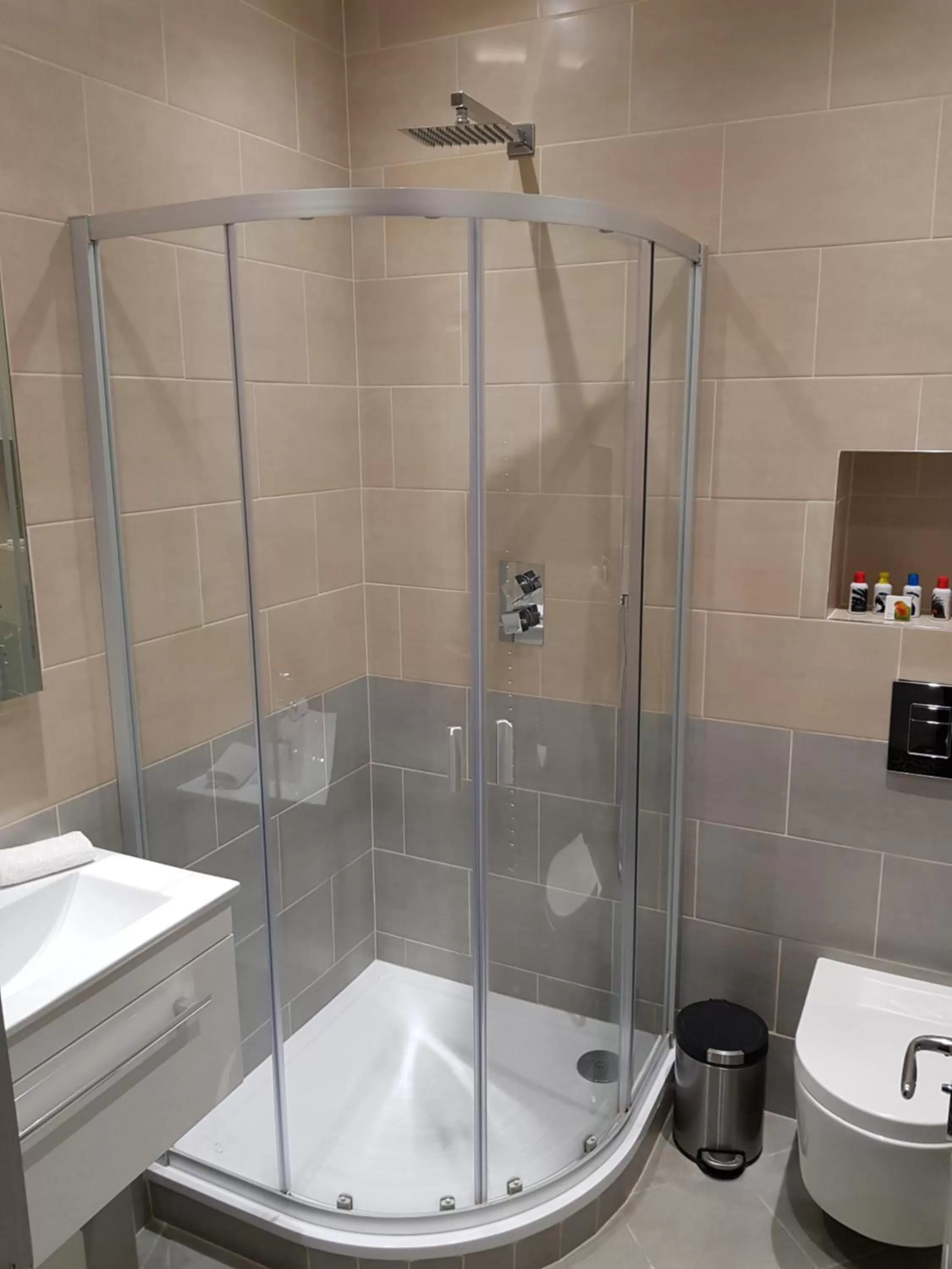 Stonecross Manor Hotel