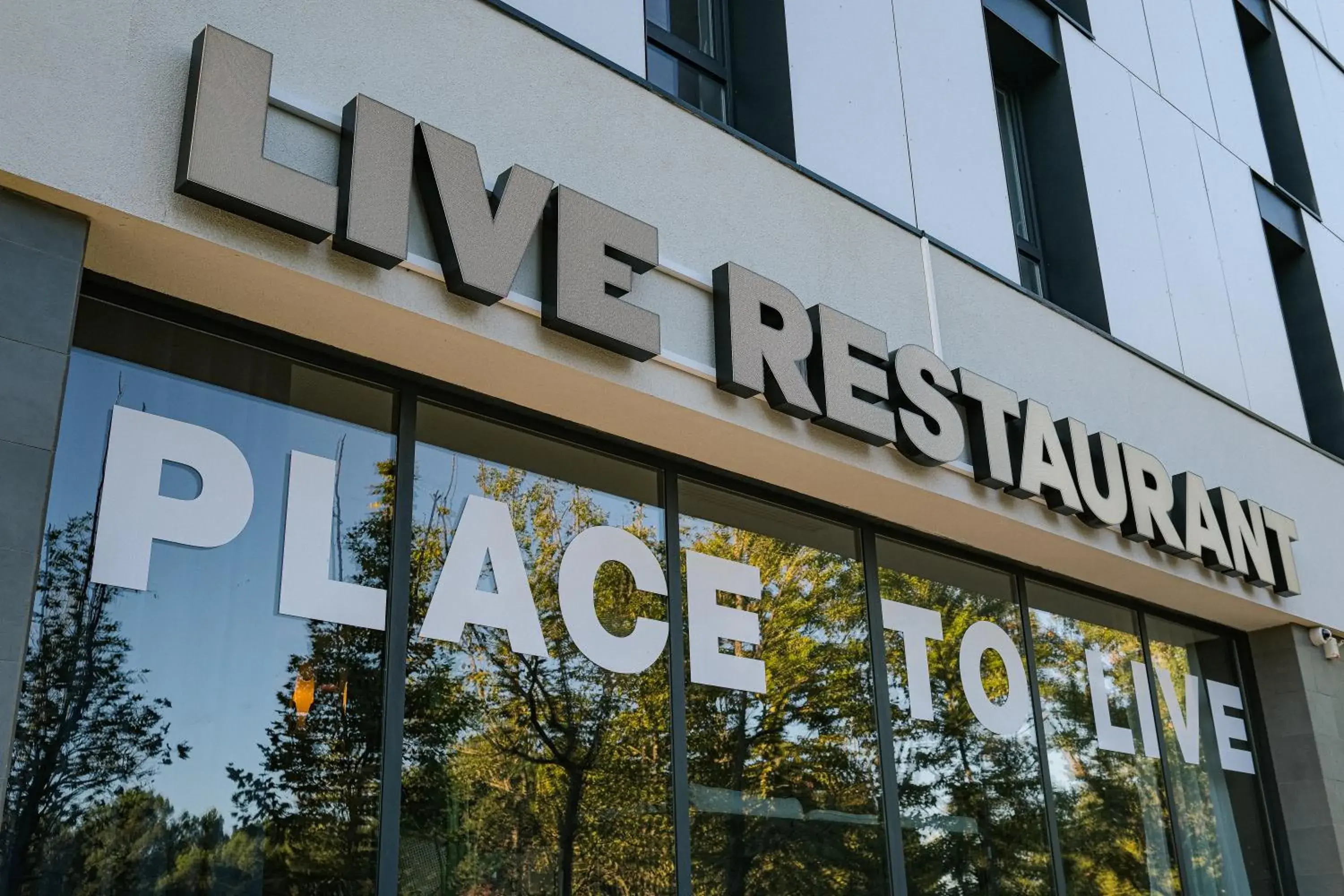Facade/entrance, Property Logo/Sign in Live Hotels Bordeaux Lac