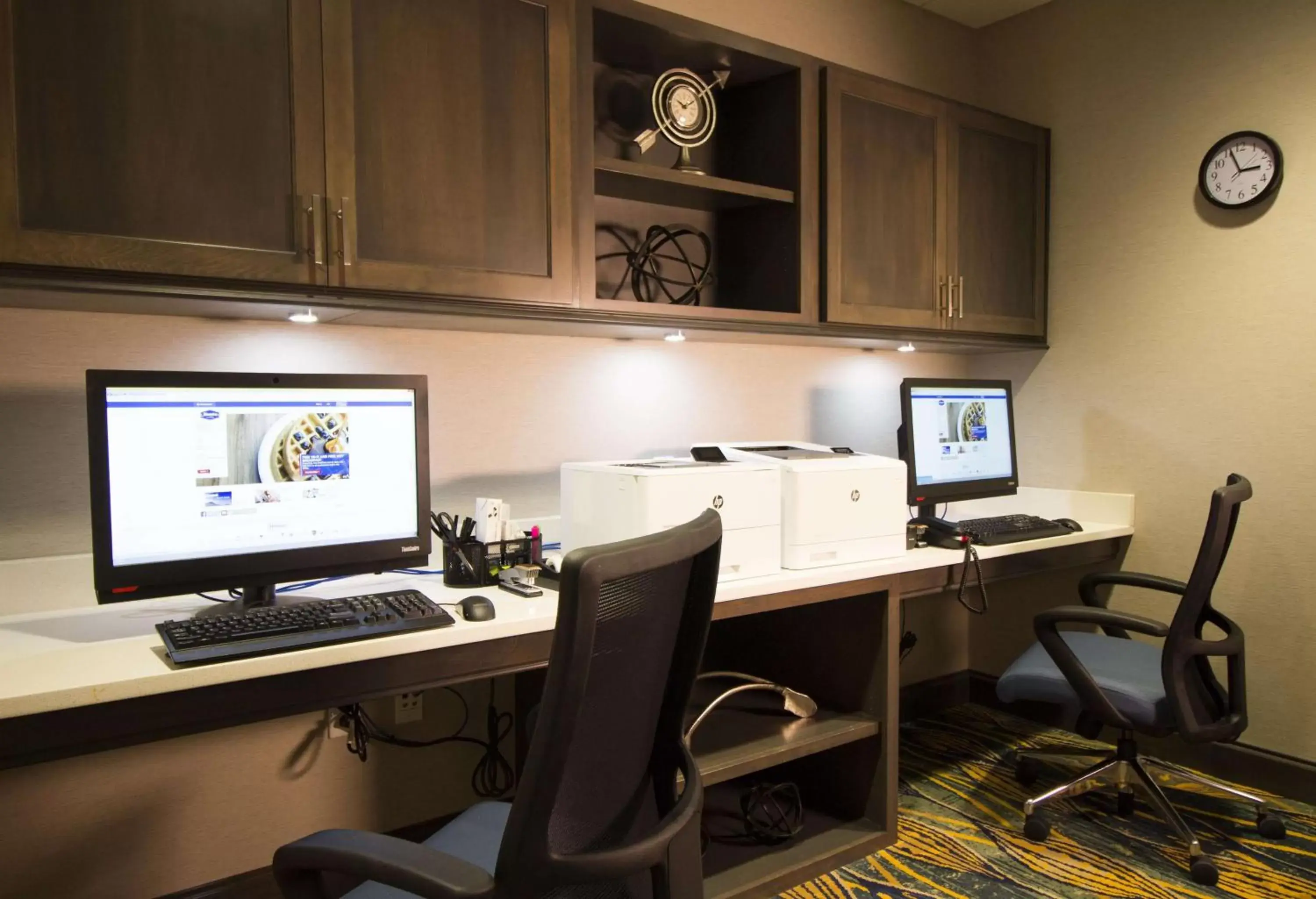 Business facilities in Hampton Inn Decatur, Mt. Zion, IL