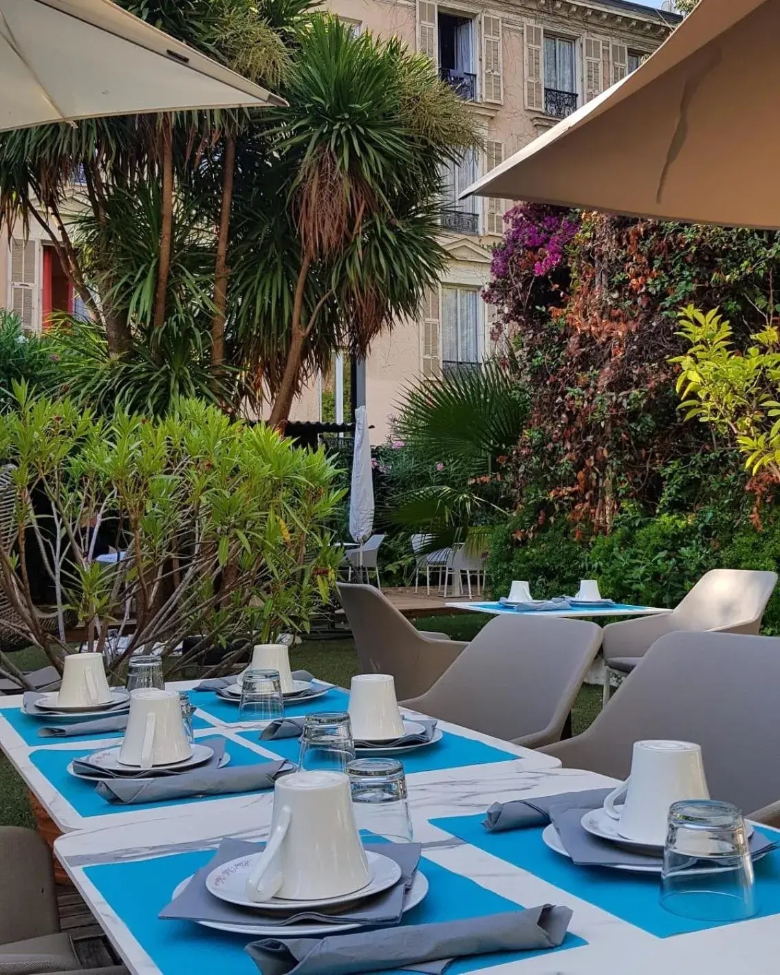 Garden view, Restaurant/Places to Eat in Hotel Villa Victoria