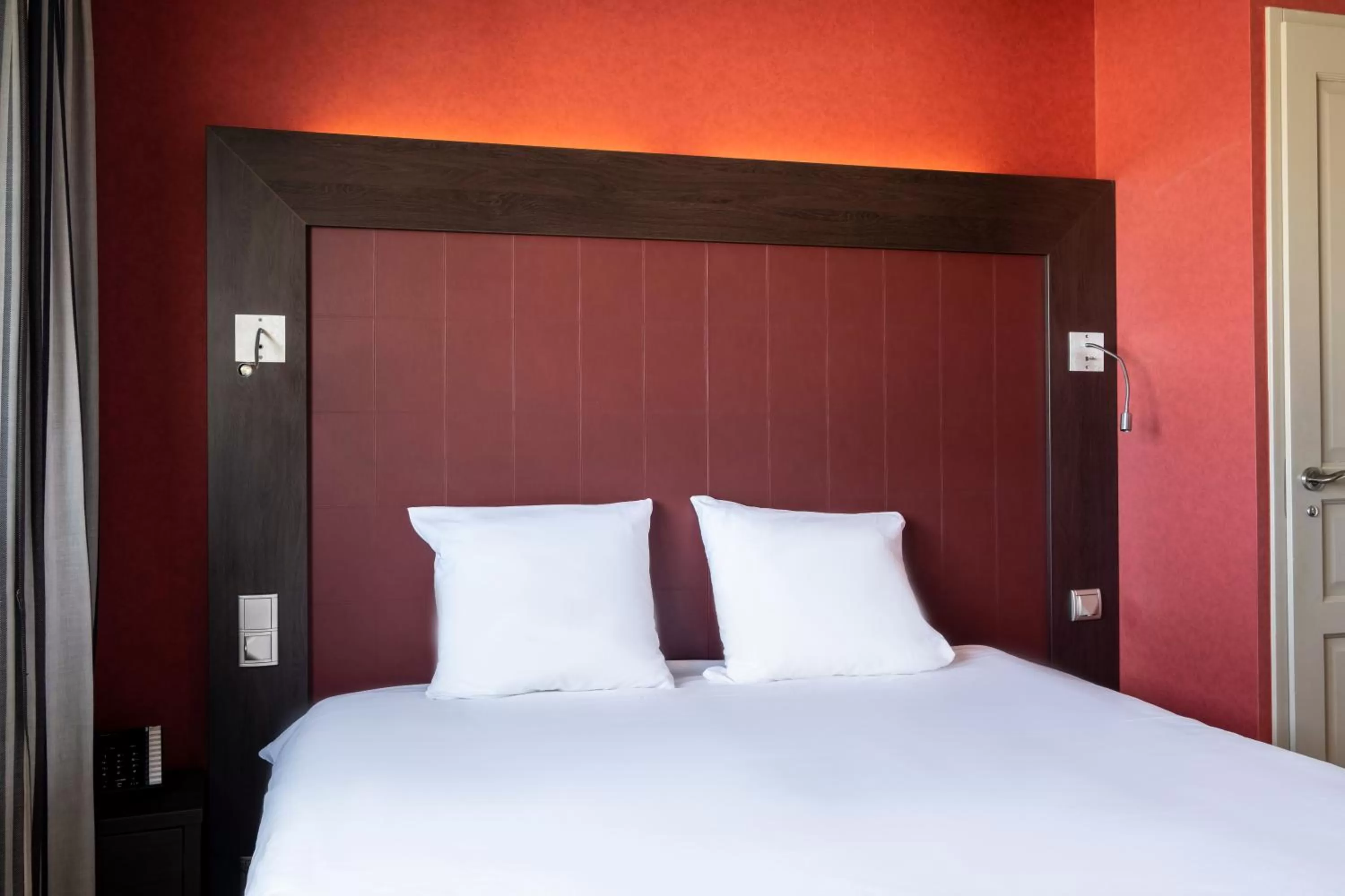 Bed in Clarion Aparthotel Toulouse Blagnac Airport
