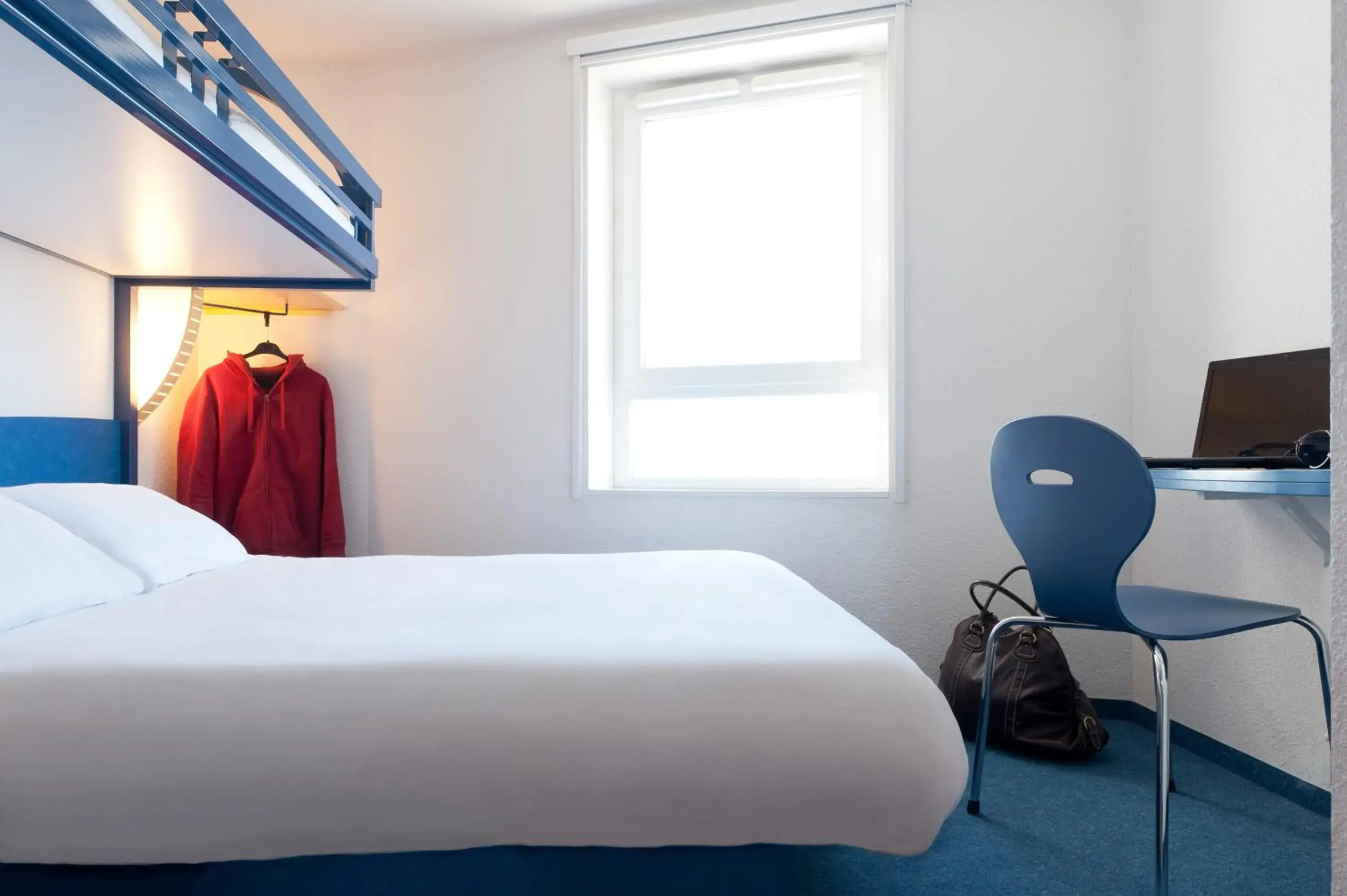 Bed in ibis budget Amboise