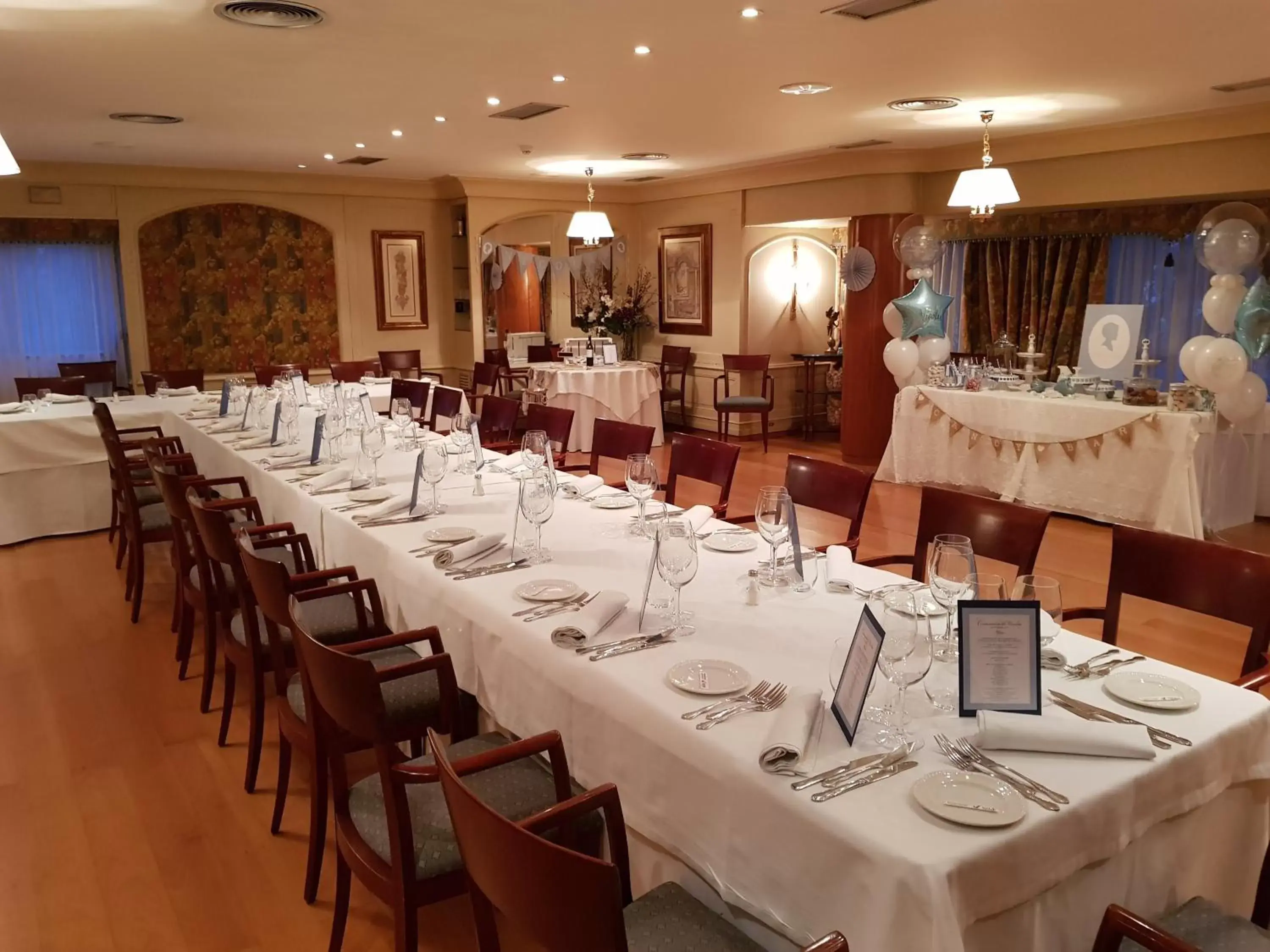 Banquet/Function facilities, Restaurant/Places to Eat in Hotel Alhama