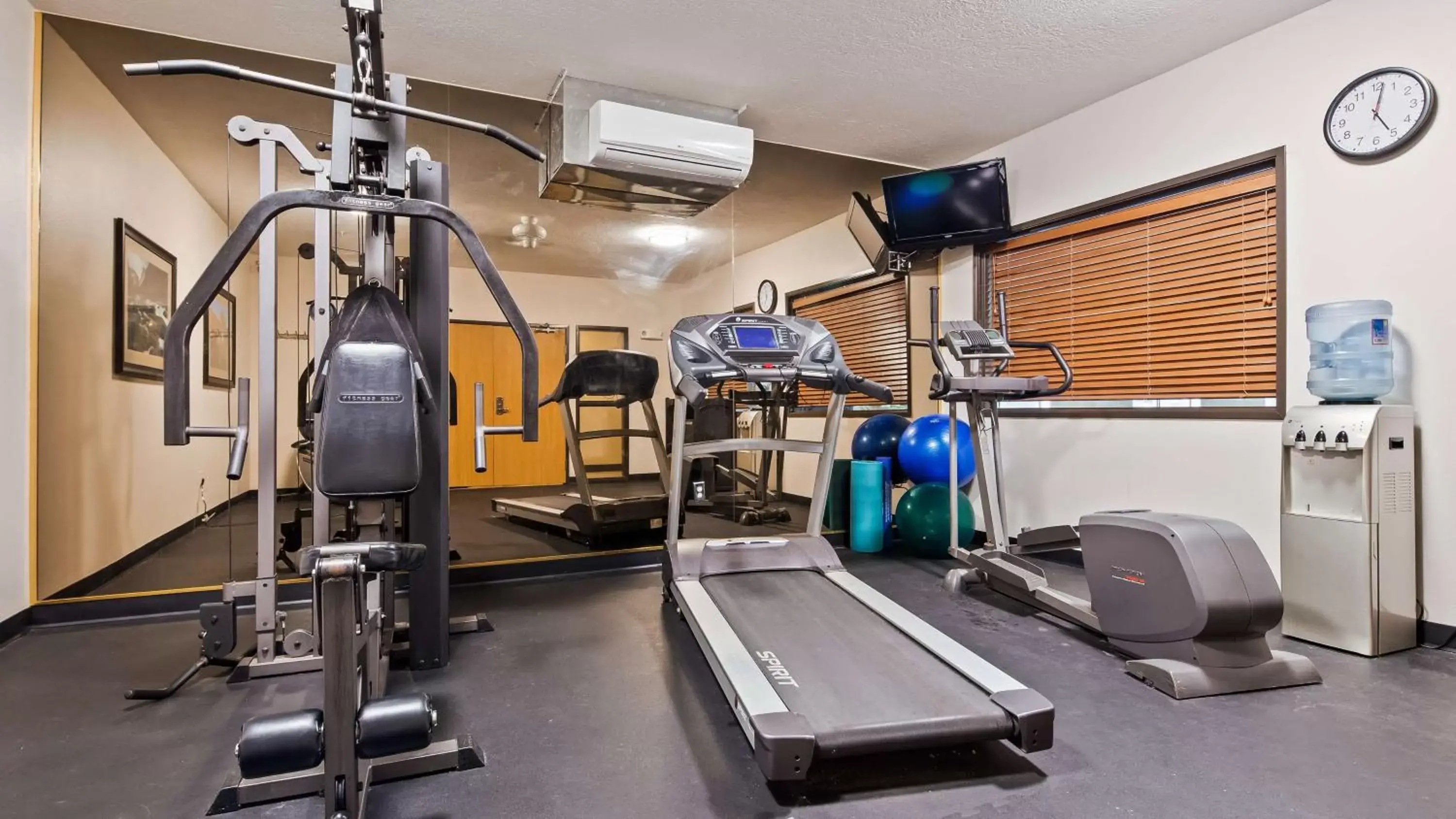 Fitness centre/facilities, Fitness Center/Facilities in Best Western Plus Eagleridge Inn & Suites