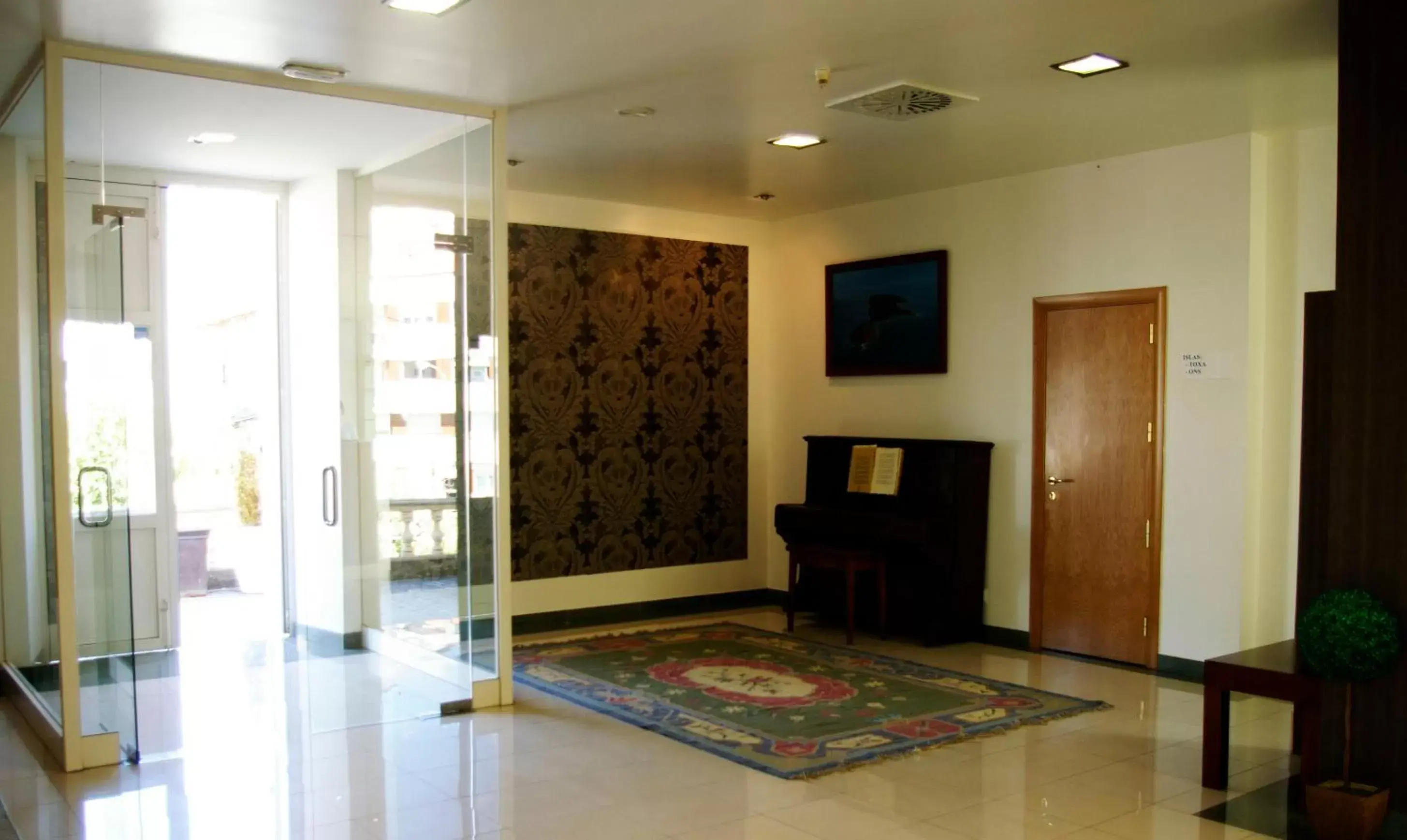 Lobby or reception, Seating Area in Hotel Villa De Betanzos