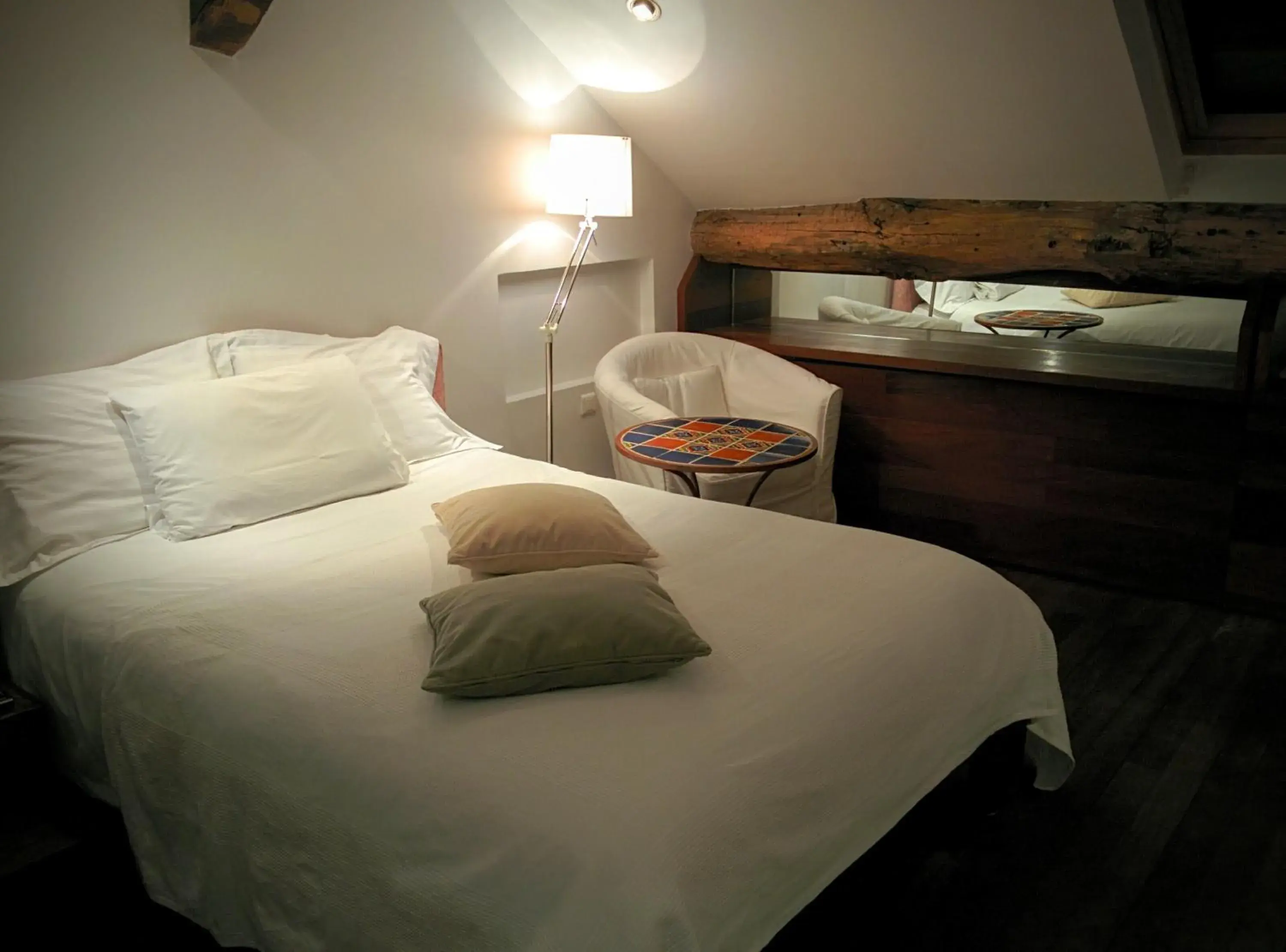 Photo of the whole room, Bed in Boutique Hotel de la Place des Vosges