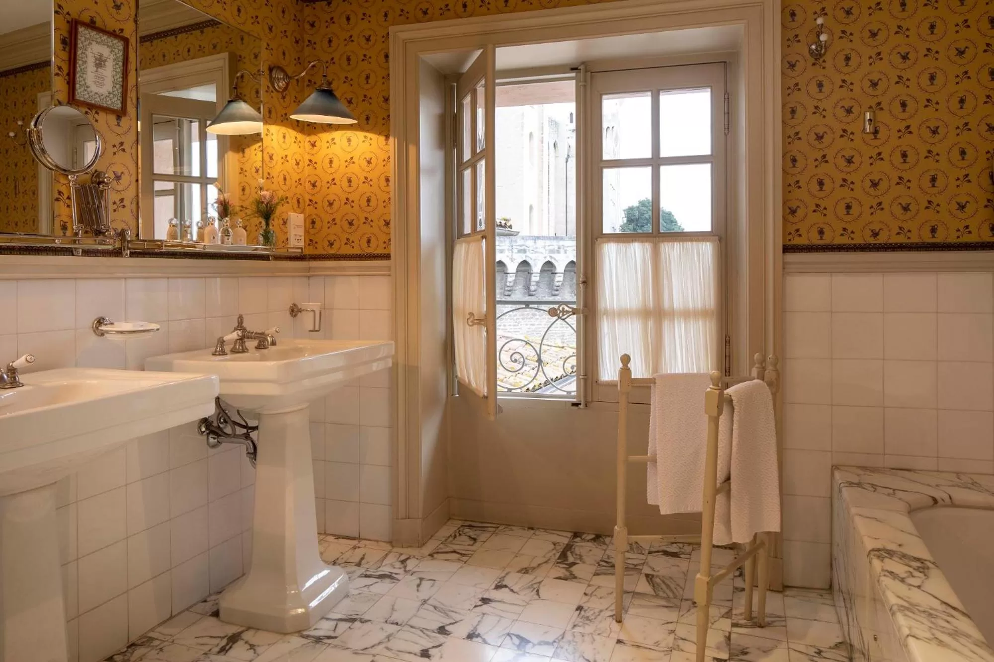 Bathroom in La Mirande