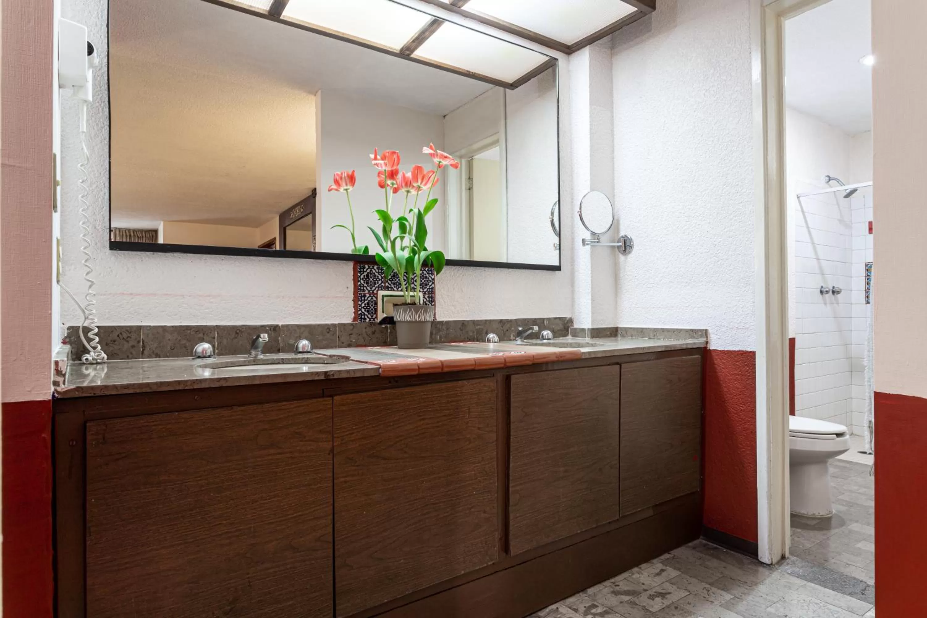 Bathroom in Soy Local CDMX