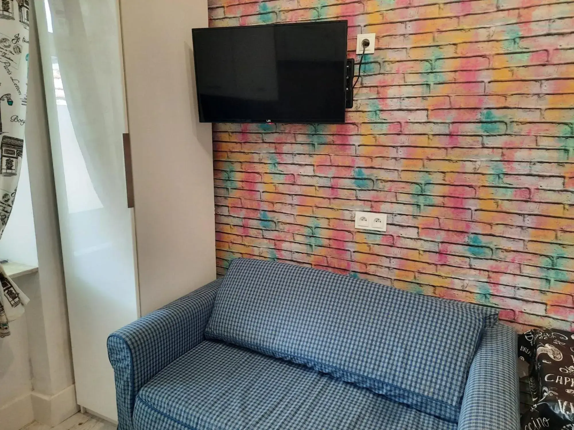 TV and multimedia, Seating Area in Lorf Hostel&Coffee