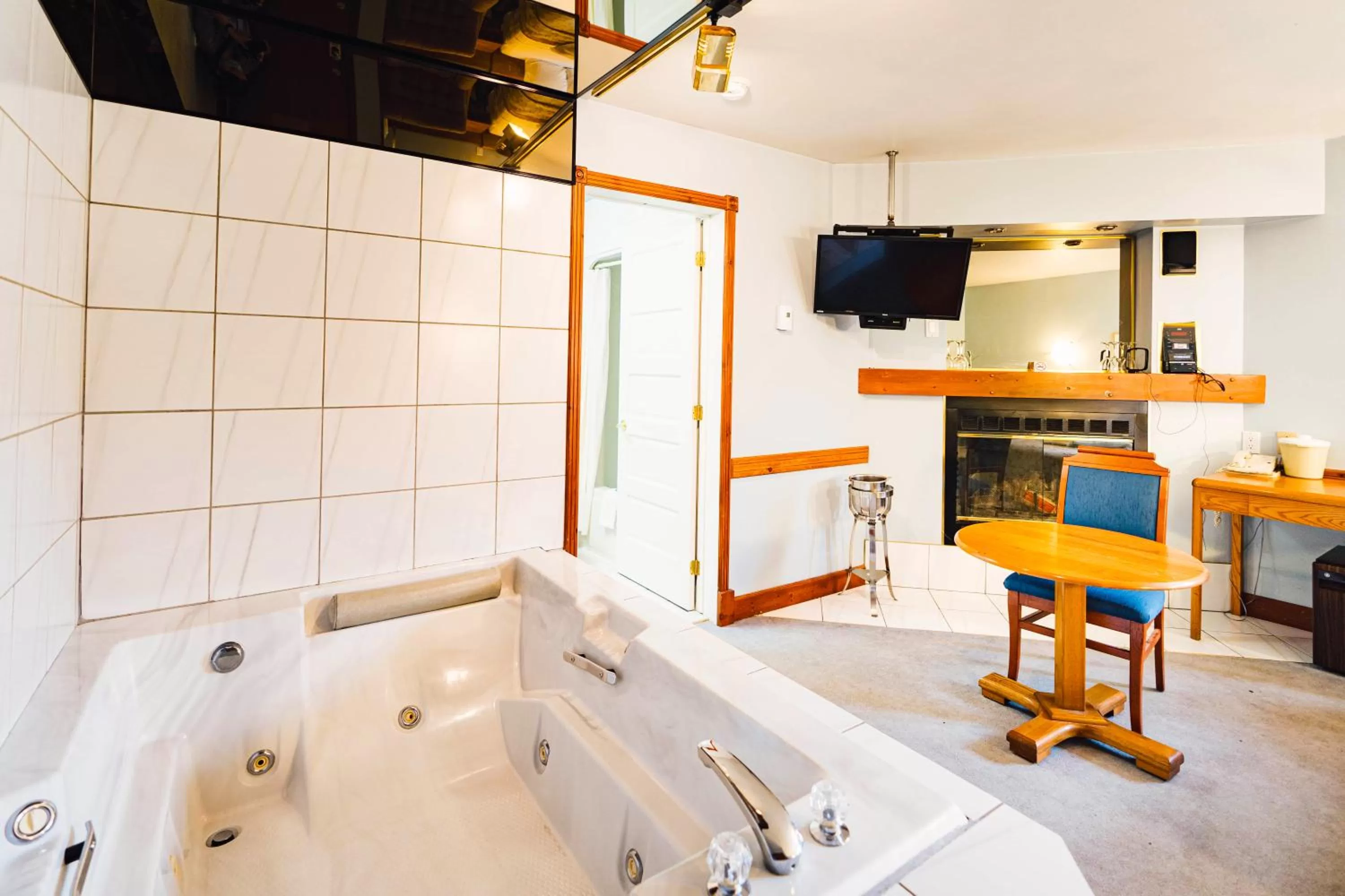 Kitchen/Kitchenette in Auberge Harris