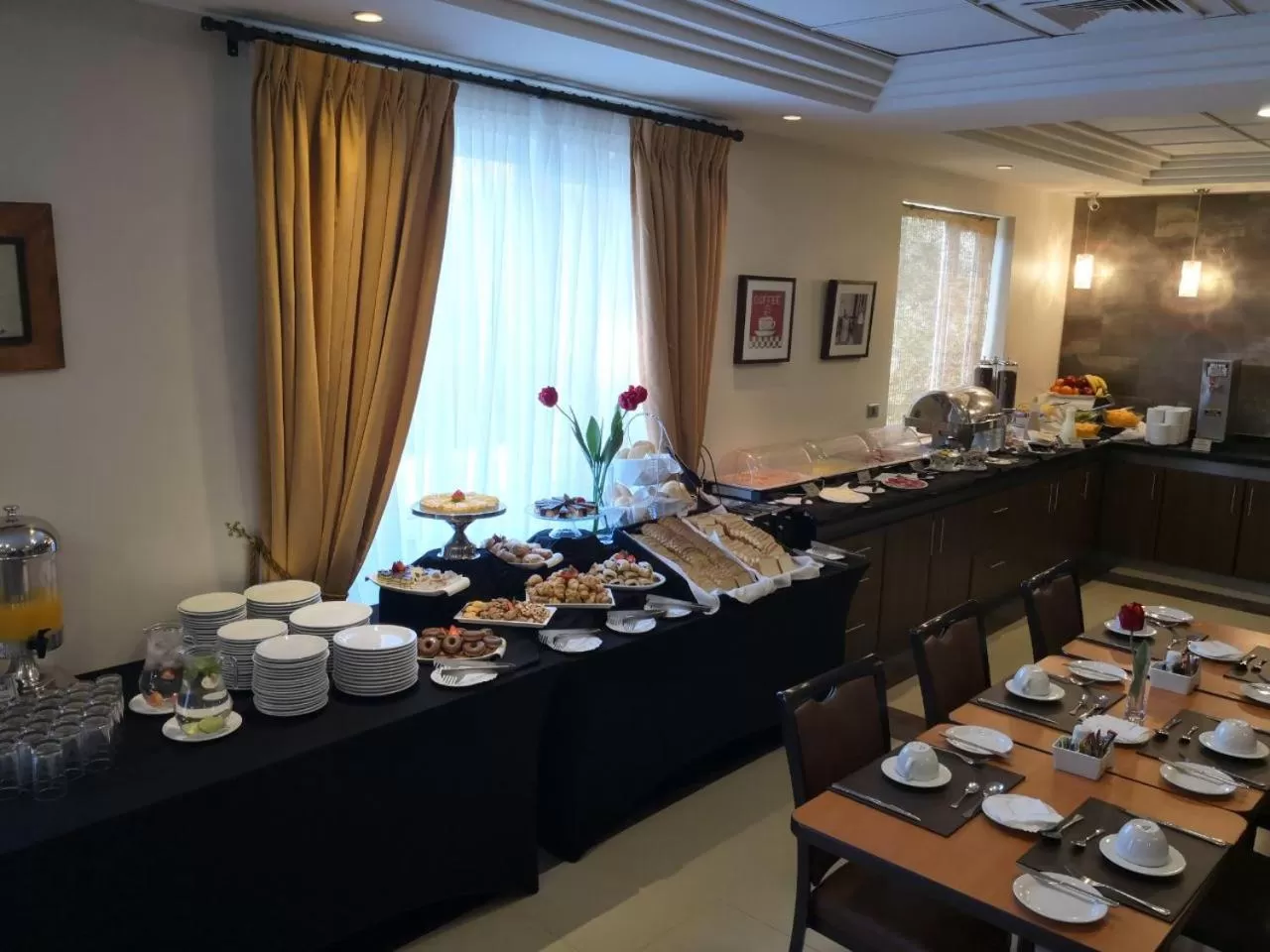 Buffet breakfast in Hotel Diego De Almagro Rancagua