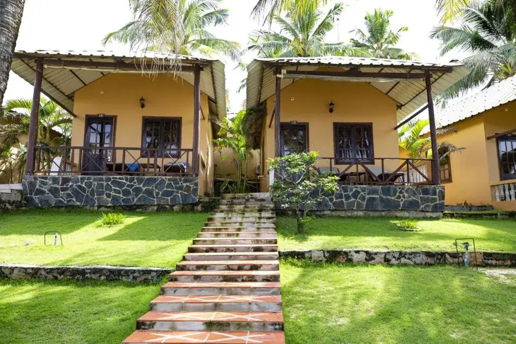 Patio, Property Building in Sea Star Resort