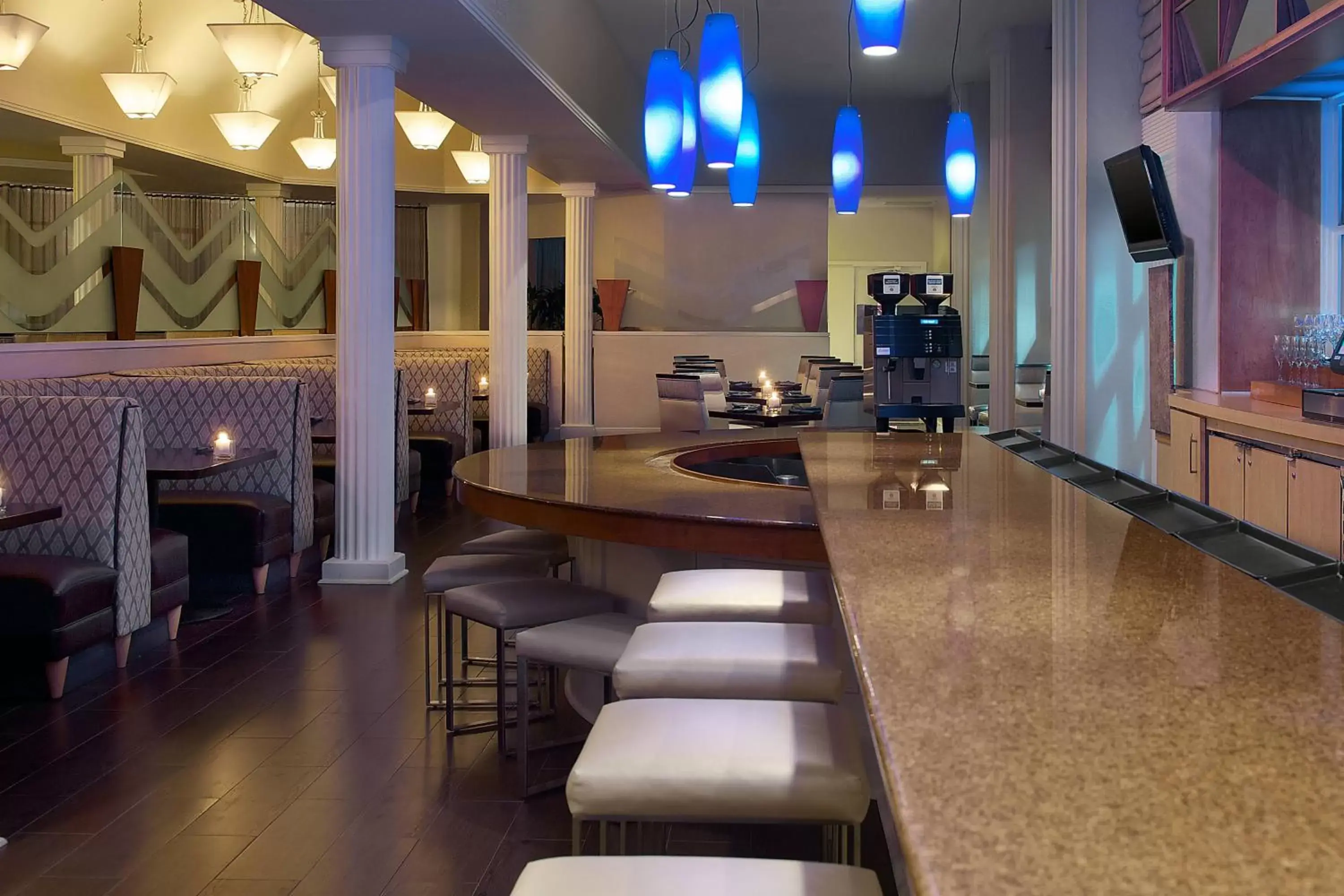 Restaurant/places to eat, Lounge/Bar in Sheraton Mission Valley San Diego Hotel