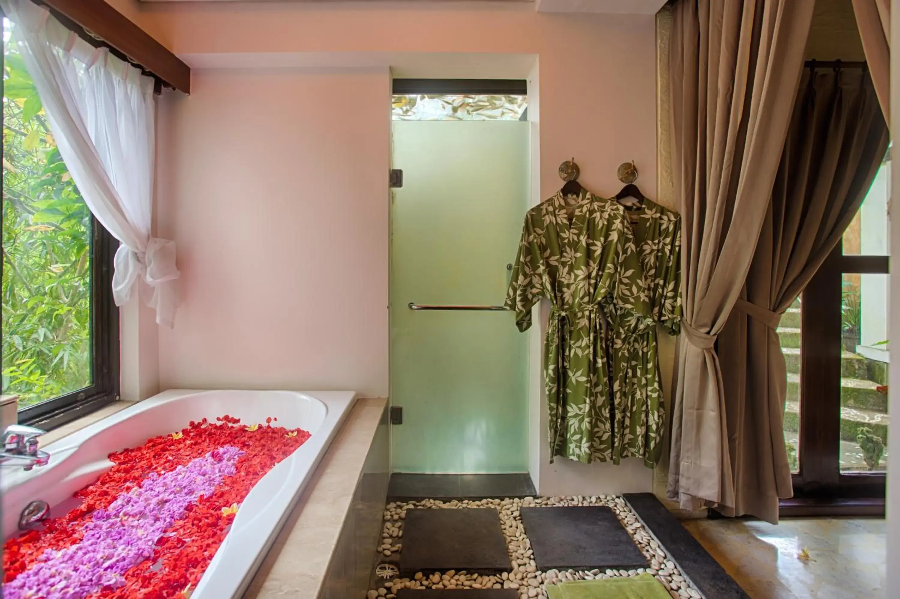 Spa and wellness centre/facilities, Bed in Anahata Villas and Spa Resort