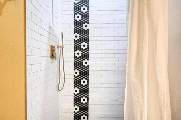 Bathroom in THe Oleander Hotel Room Number 4