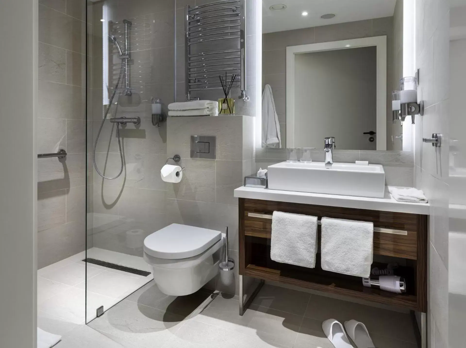 Shower, Bathroom in Hotel Sopot