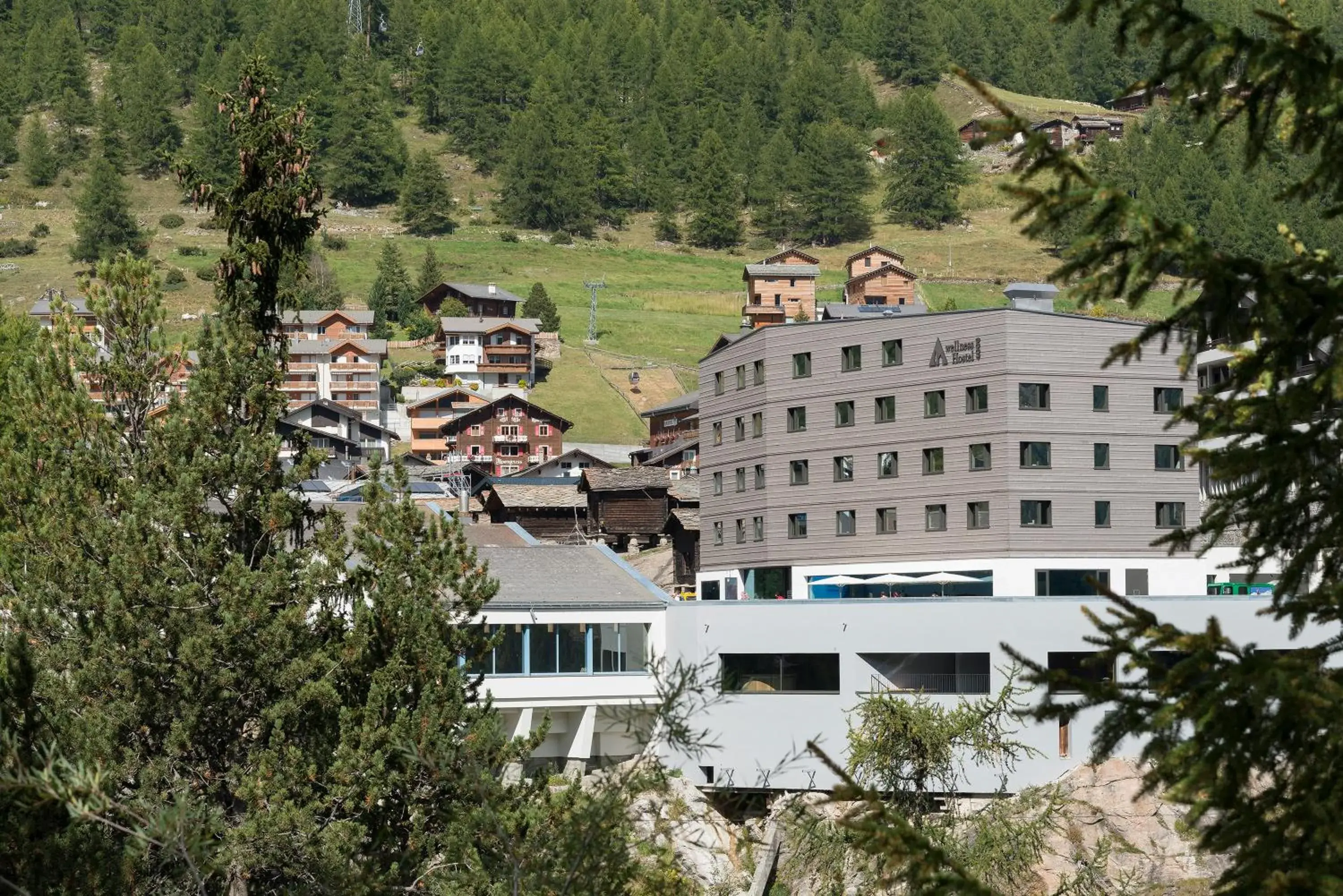 Facade/entrance, Bird's-eye View in wellnessHostel4000