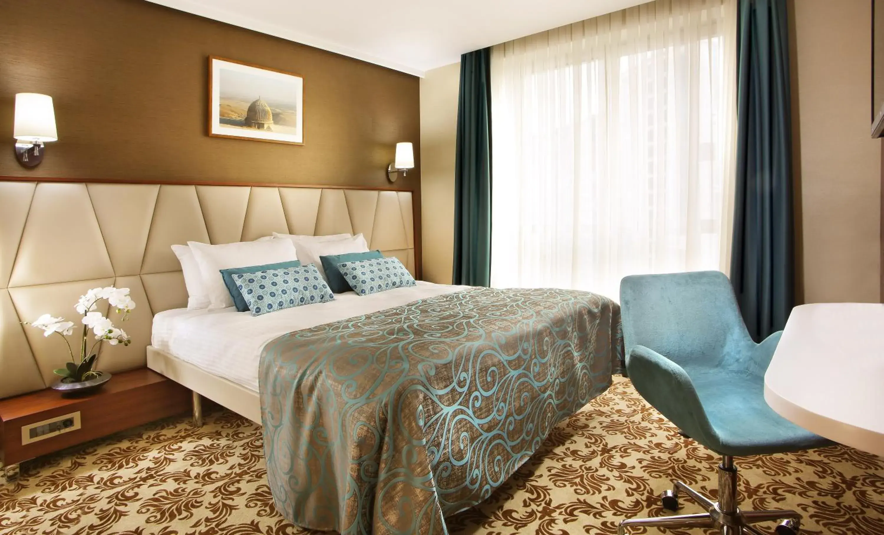 Bed in Mard-inn Hotel