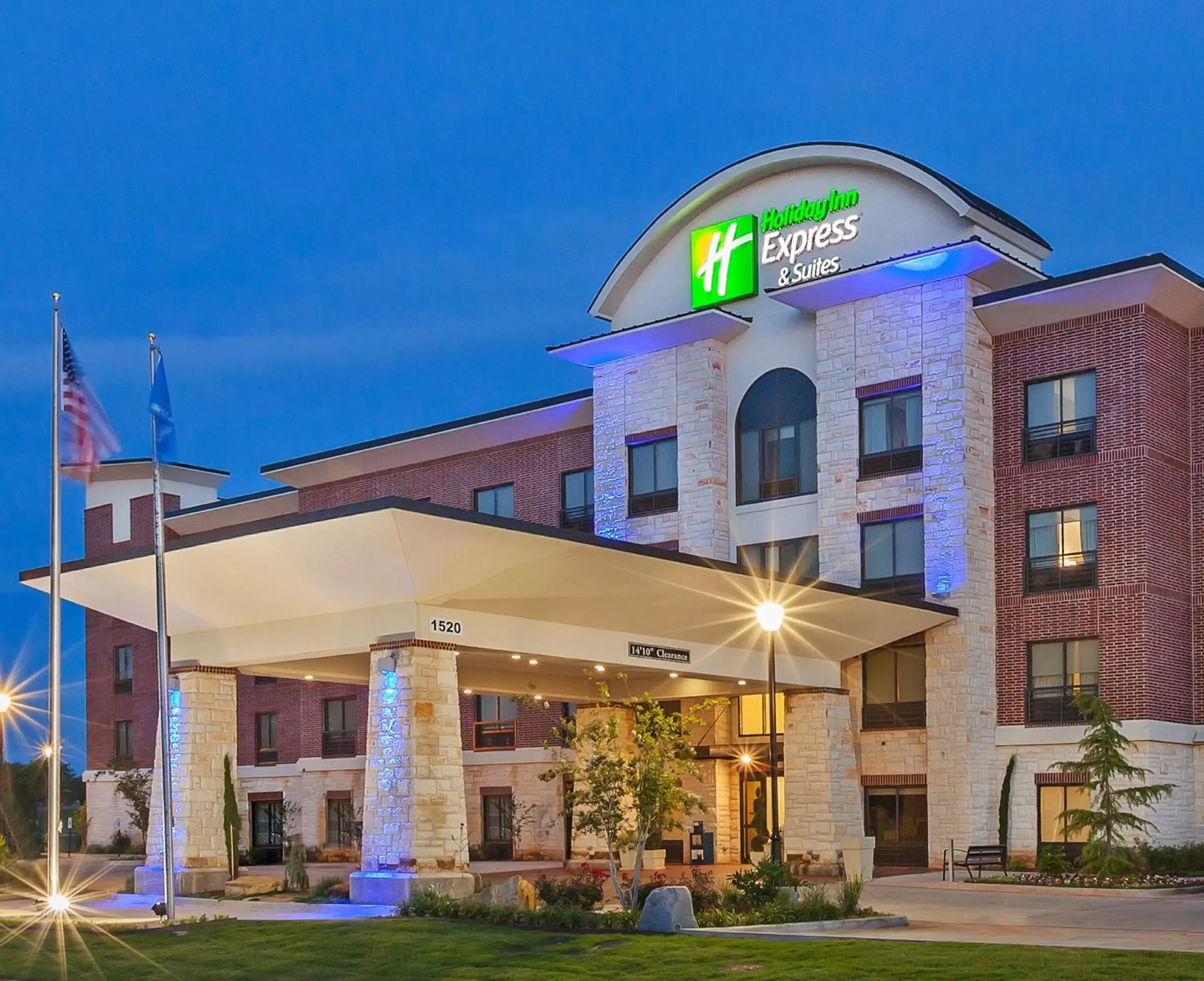 Property building in Holiday Inn Express Hotel and Suites Duncan, an IHG Hotel