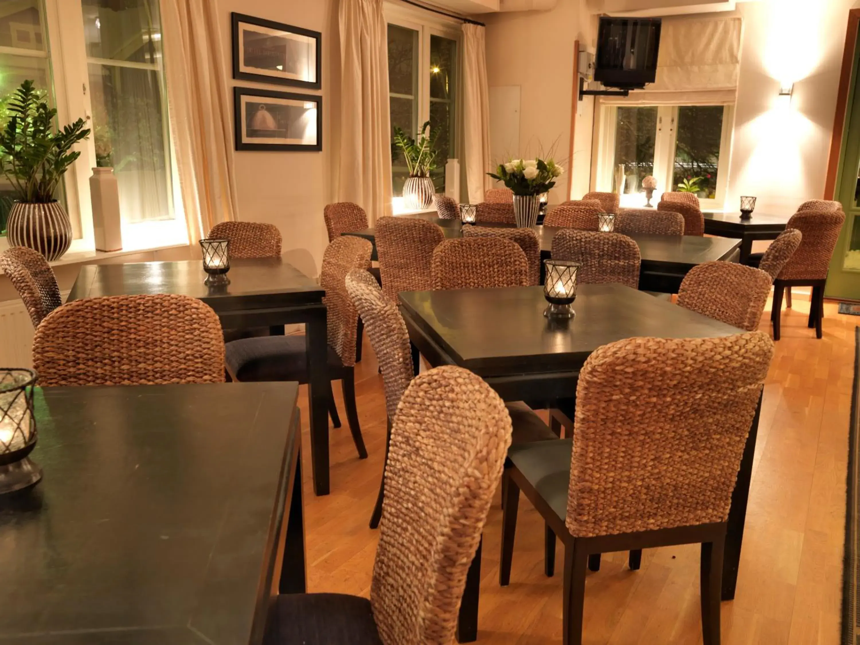 Lounge or bar, Restaurant/Places to Eat in Maude´s Hotel Enskede Stockholm