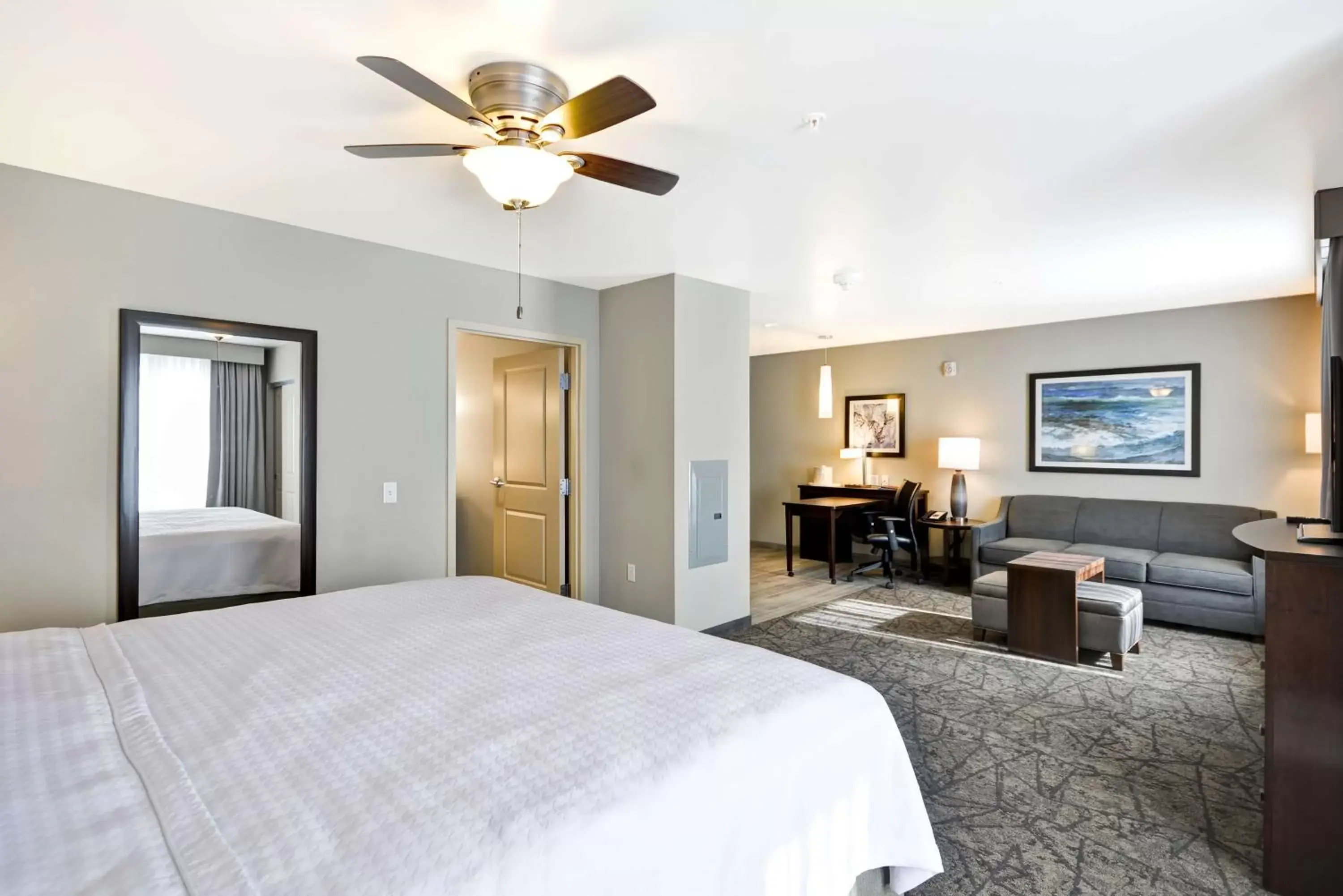 Bedroom in Homewood Suites By Hilton Phoenix Tempe Asu Area