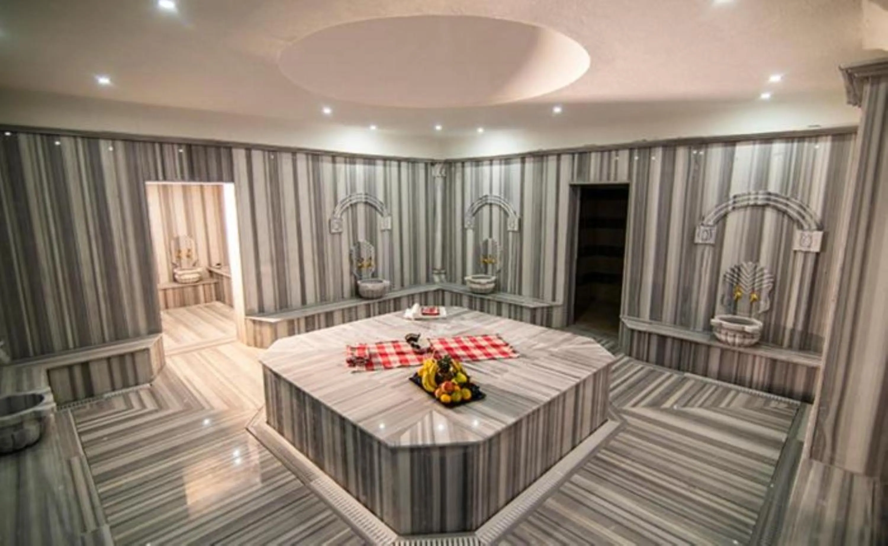 Property building in Grand Hotel & Convention Center Karaman