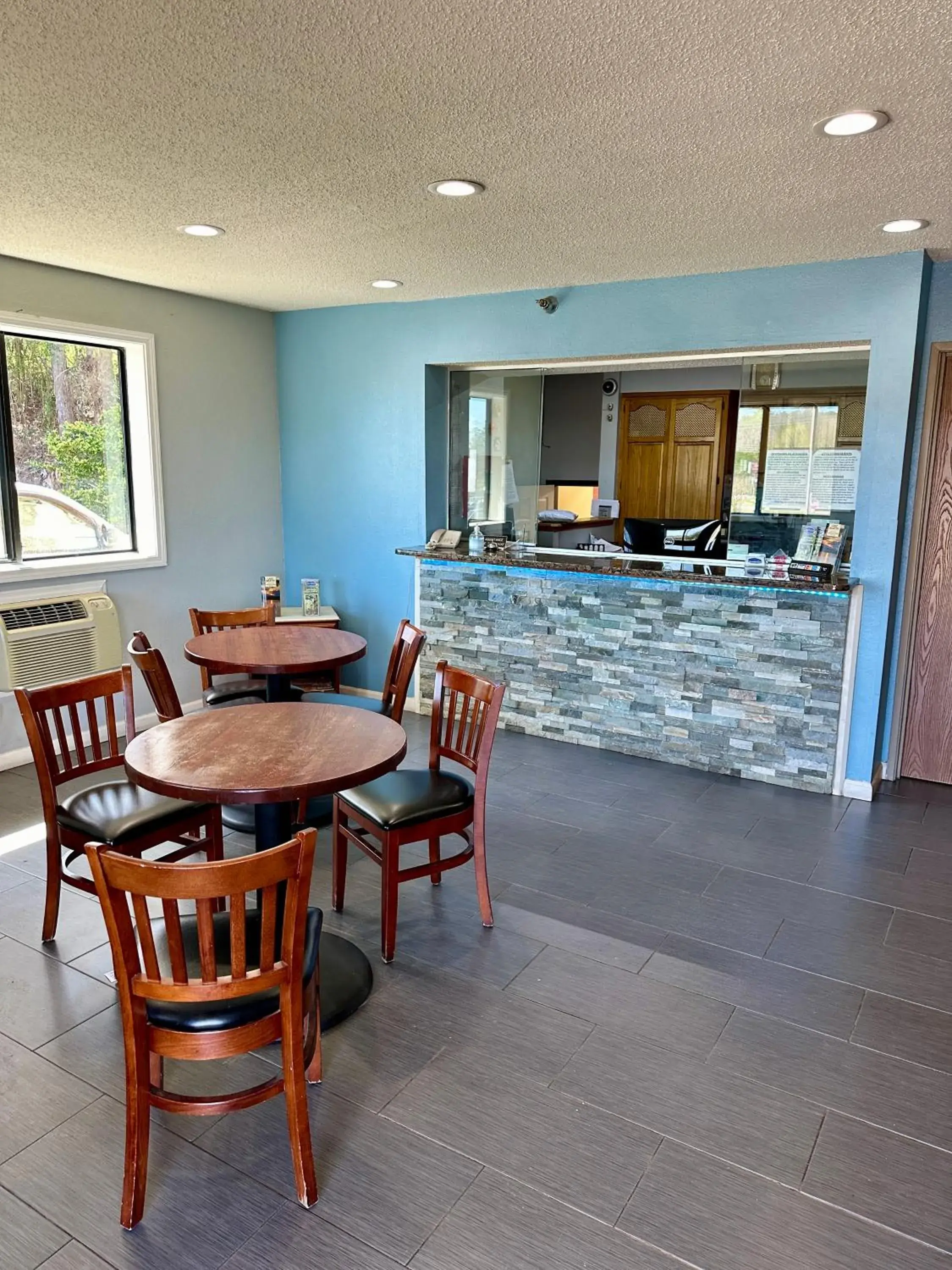 Breakfast in American Inn-Alexander City Breakfast in American Inn-Alexander City