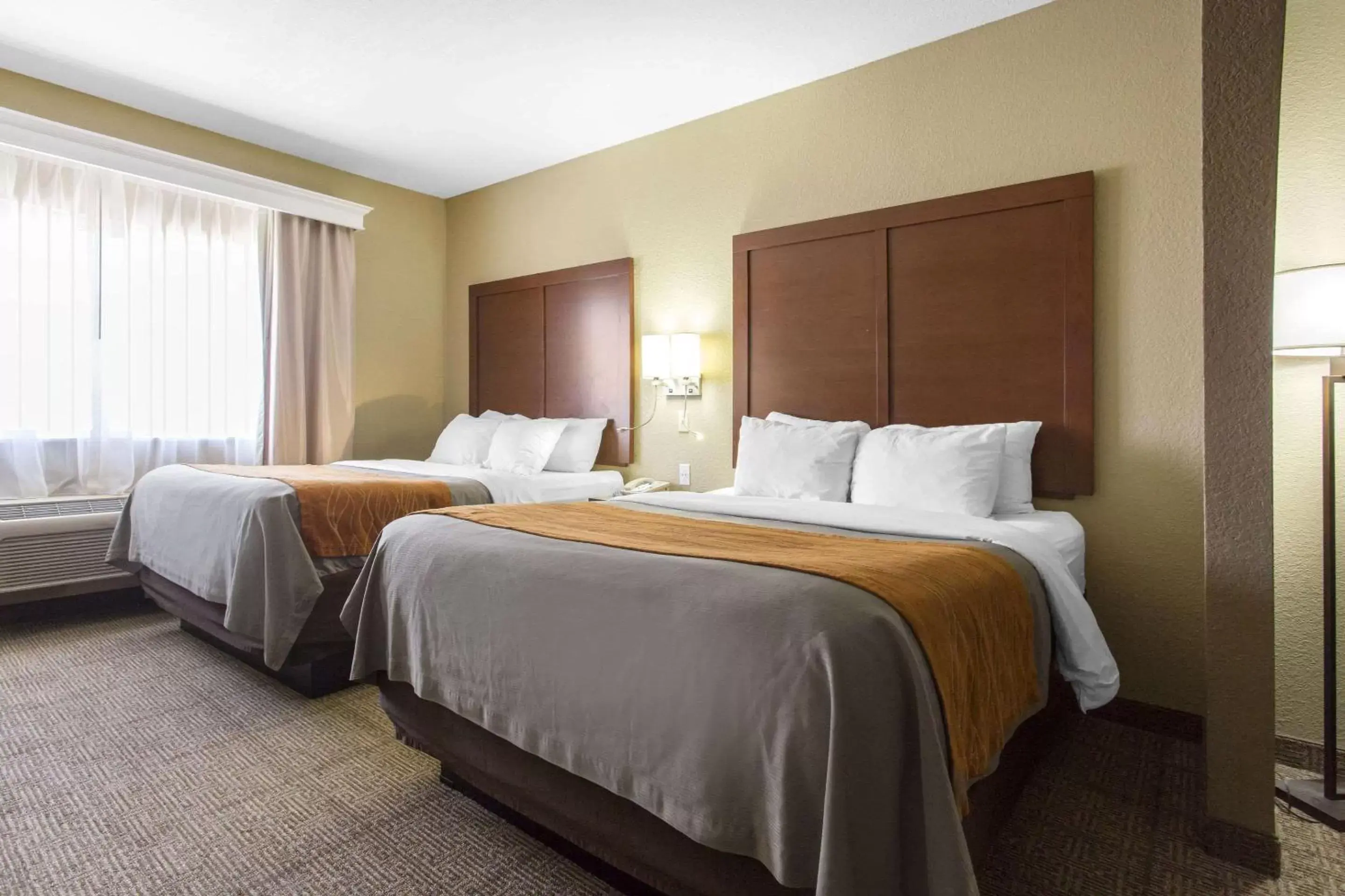 Photo of the whole room, Bed in Comfort Inn & Suites Deming