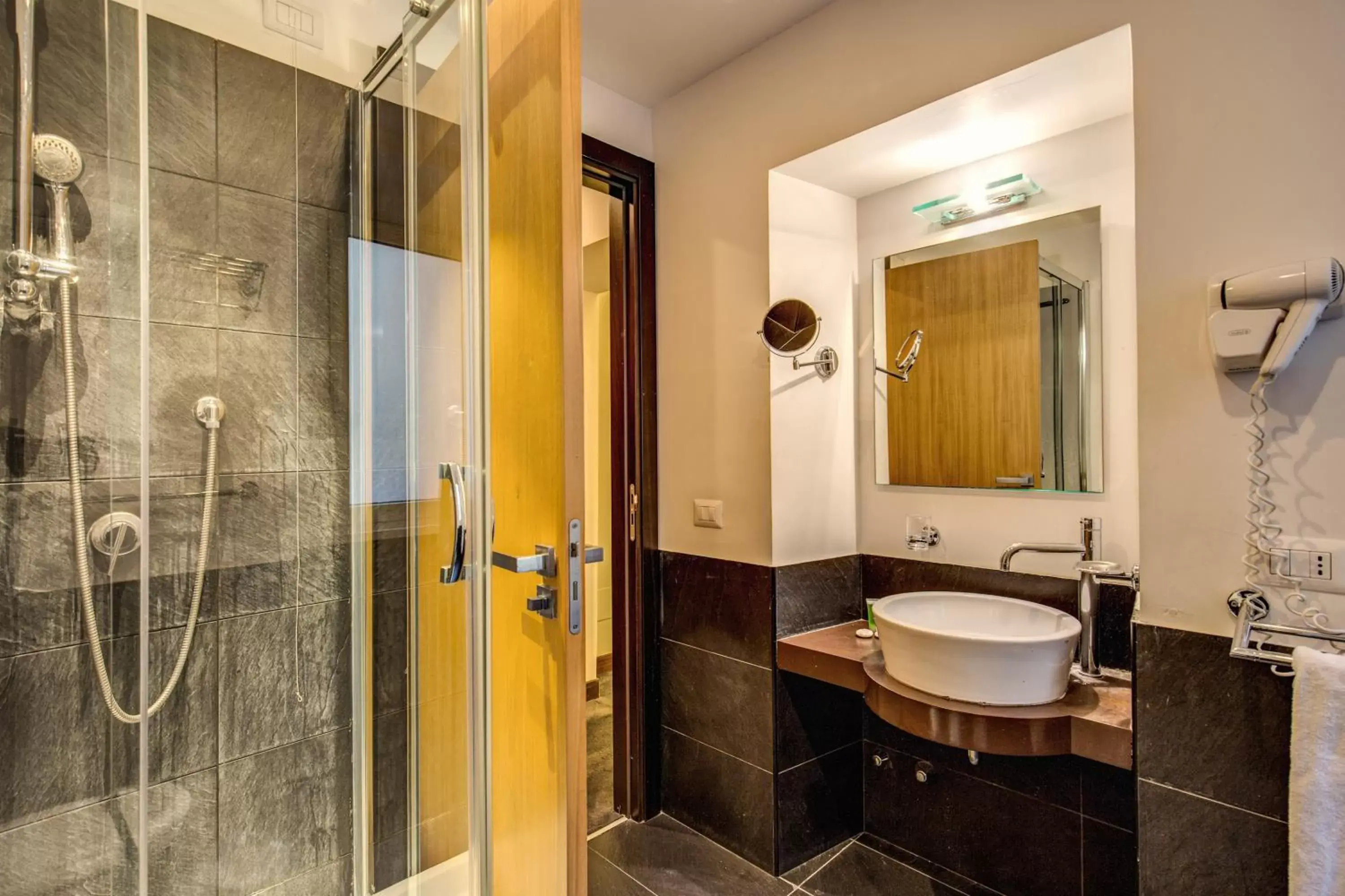 Bathroom in Hotel Trevi - Gruppo Trevi Hotels