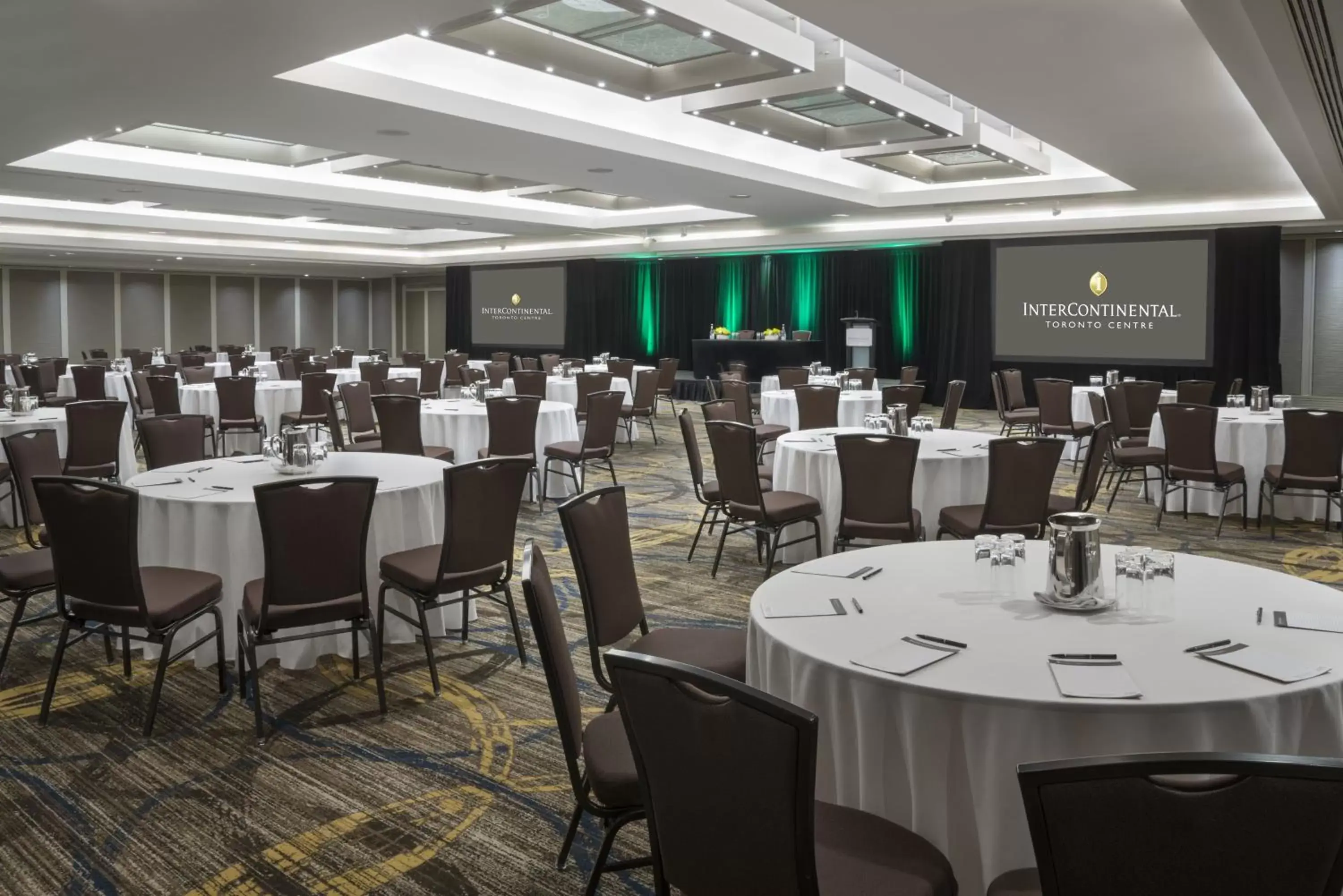 Banquet/Function facilities, Restaurant/Places to Eat in InterContinental Toronto Centre, an IHG Hotel