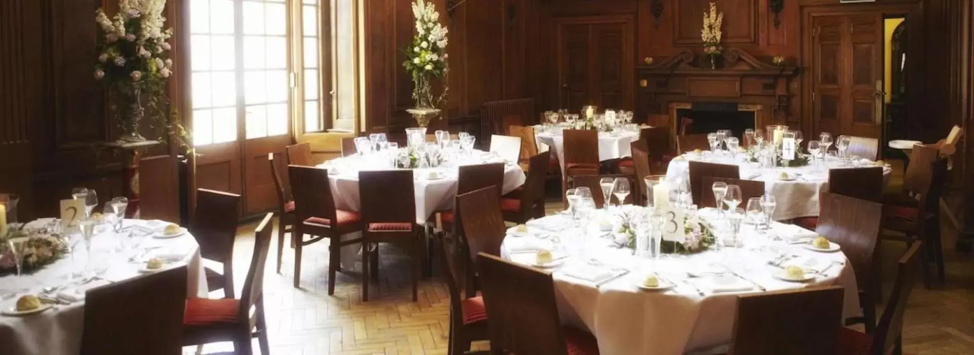 Restaurant/Places to Eat in St Giles House Hotel