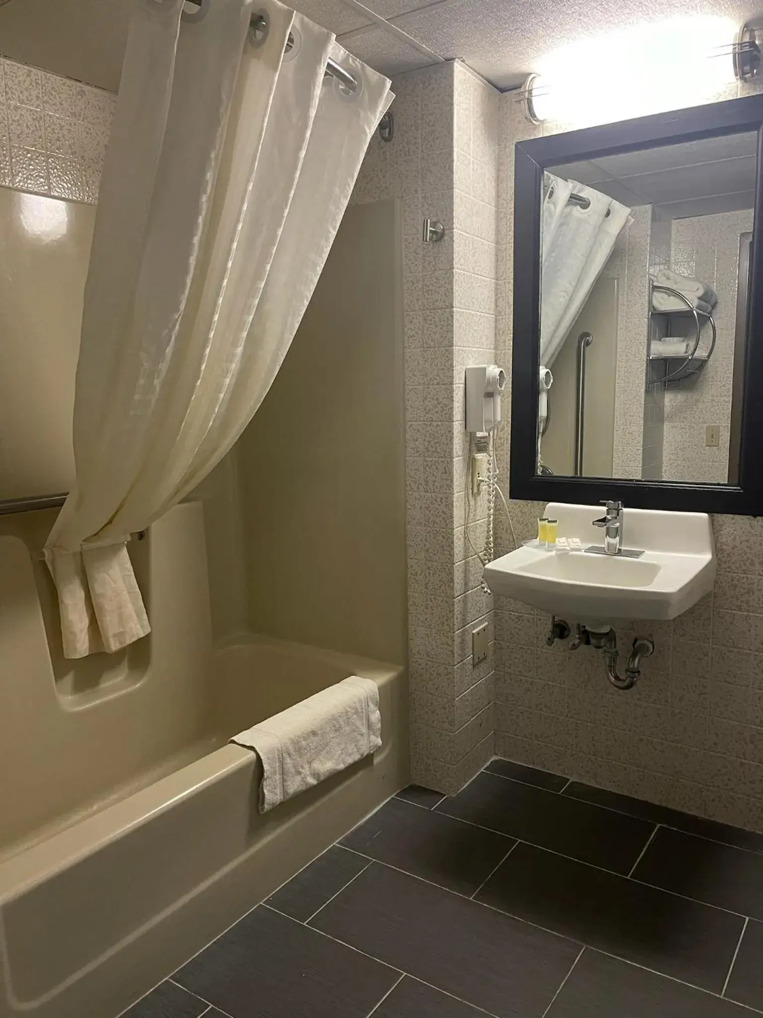 Bathroom in Wingate by Wyndham Lake George