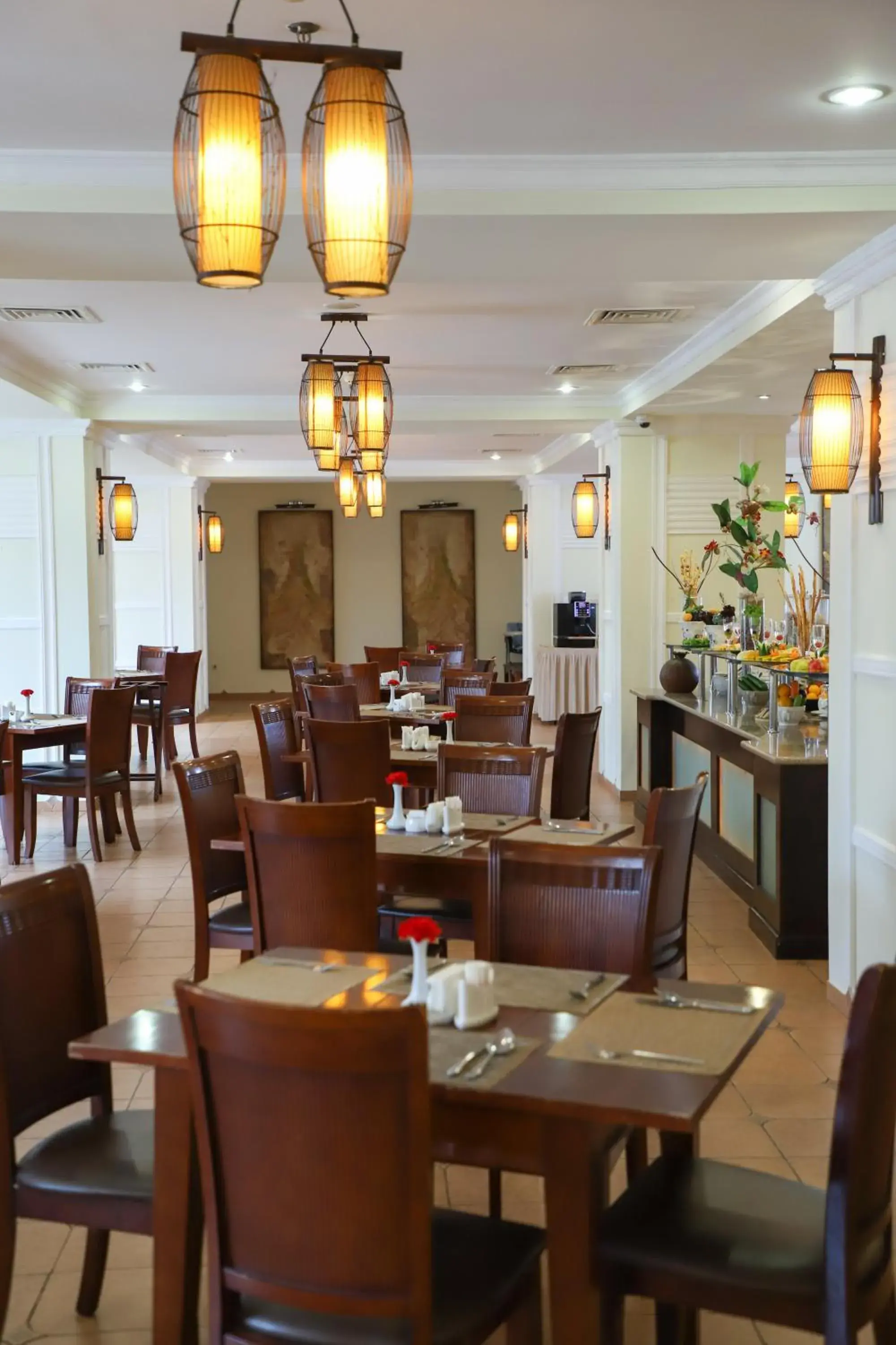 Restaurant/Places to Eat in Ramada Tashkent