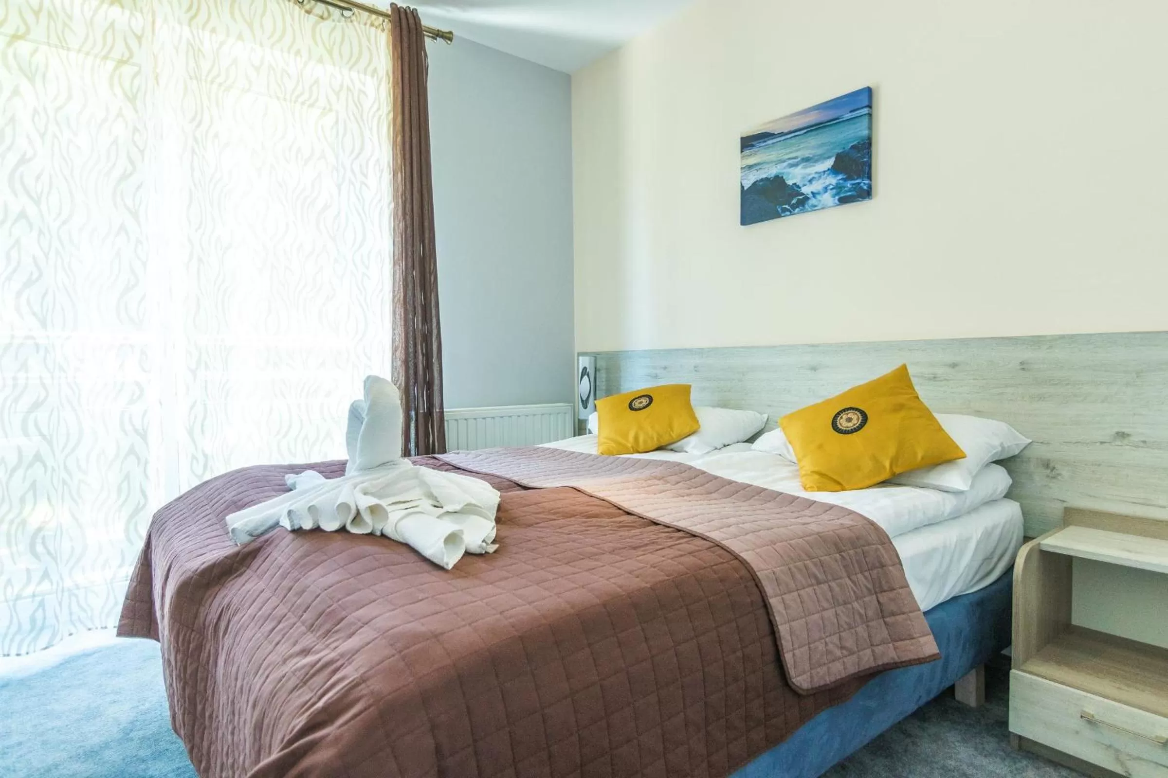 Bedroom, Bed in Resident Rene