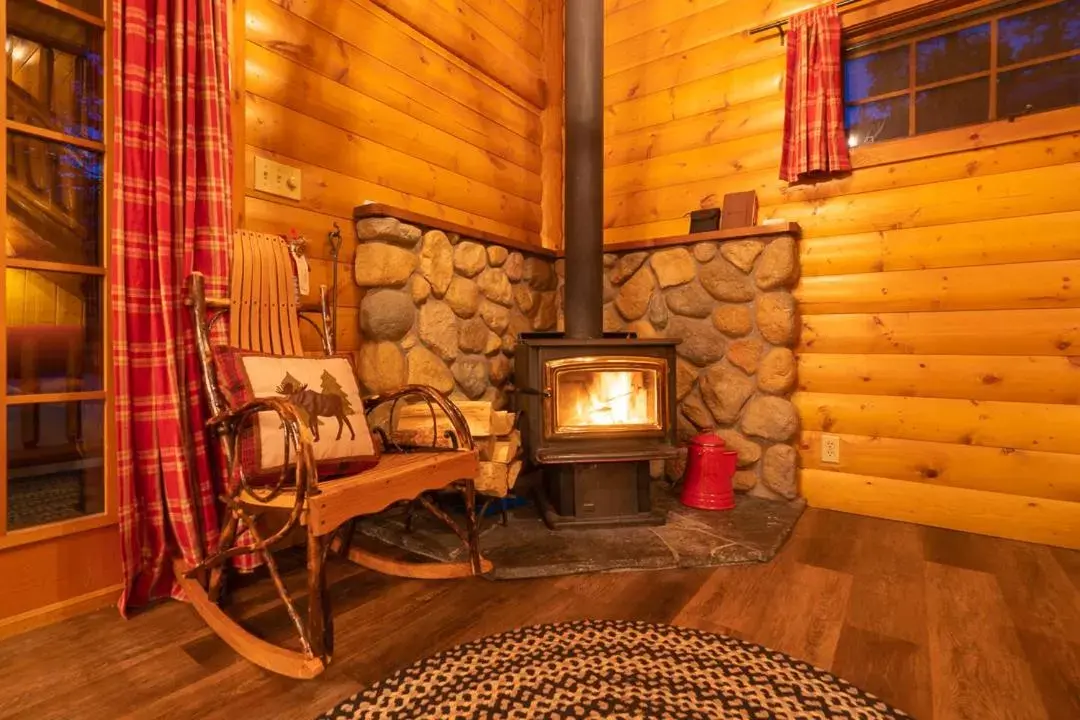 Living room, Seating Area in Baker Creek By Basecamp