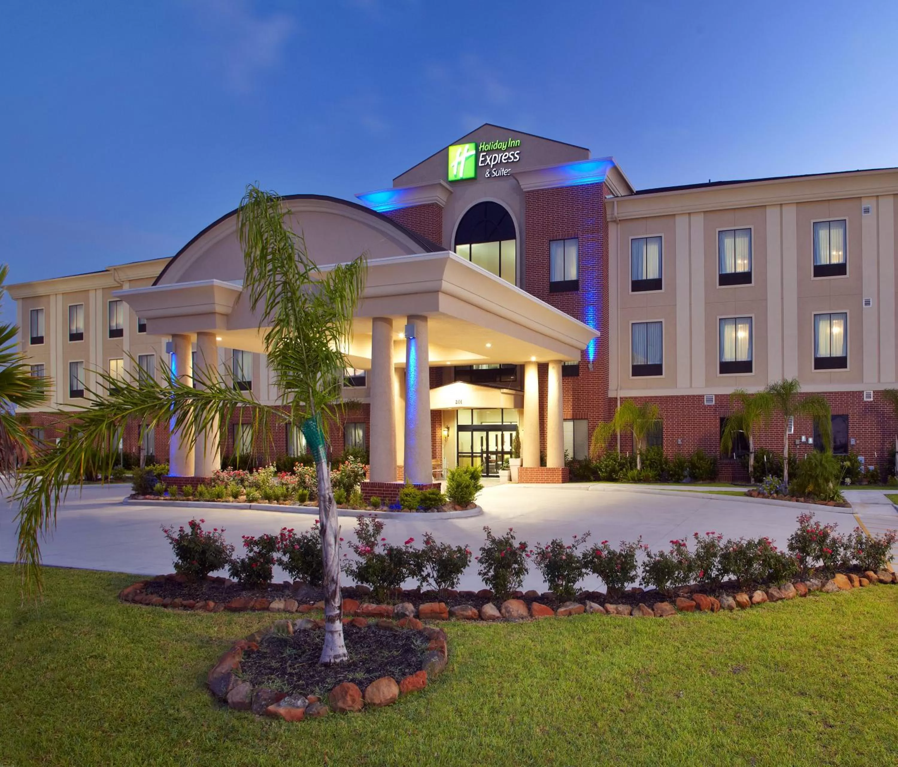 Property building in Holiday Inn Express & Suites Deer Park by IHG