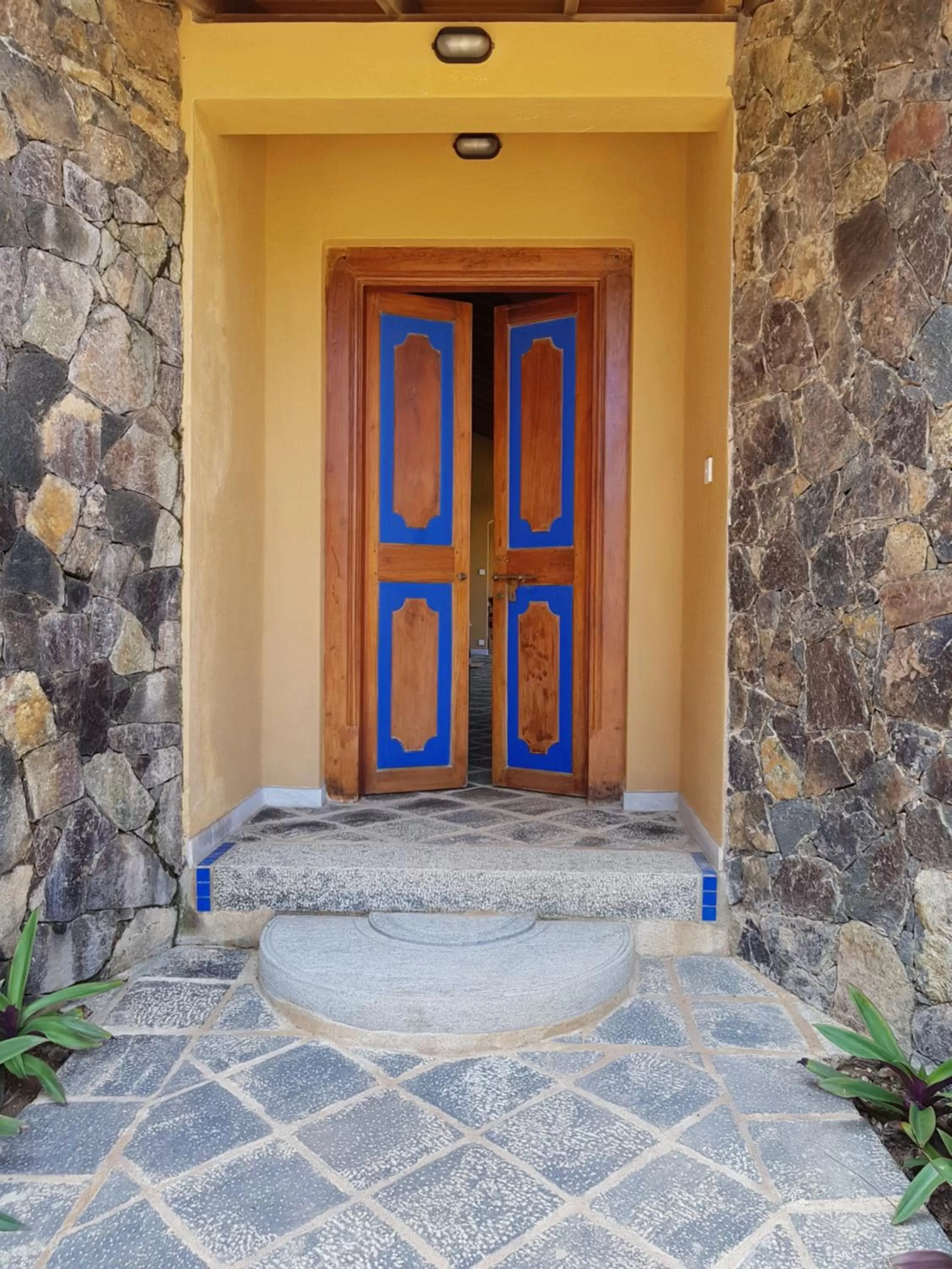 Decorative detail in Villa Atulya at Ocean's edge